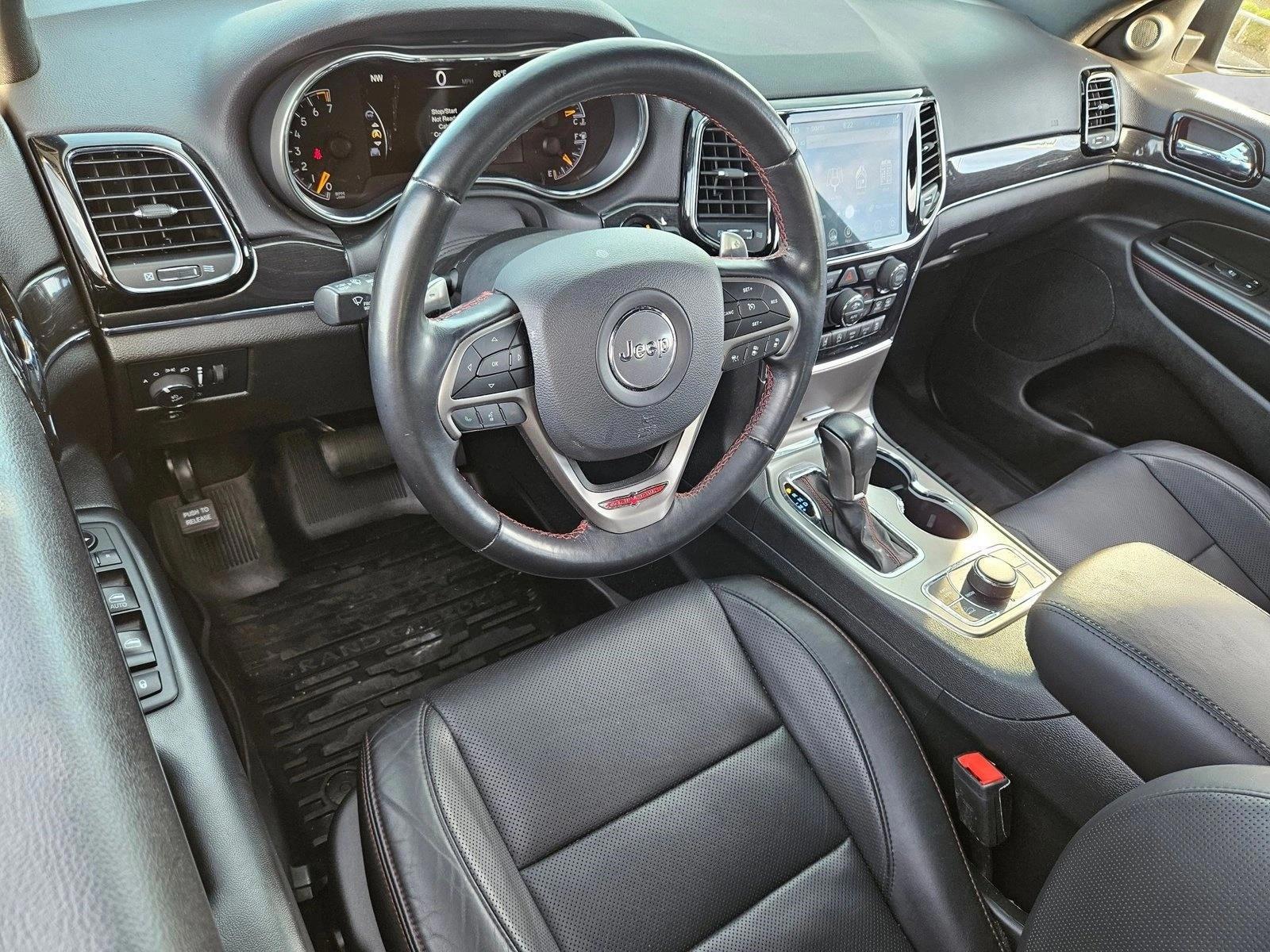 Thumbnail: 2020 Jeep Grand Cherokee - 3