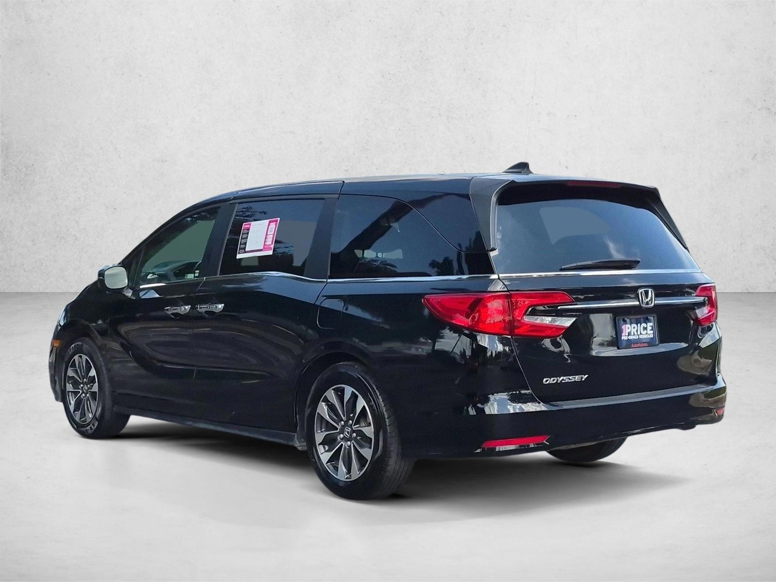 2024 Honda Odyssey EX-L - Photo 8