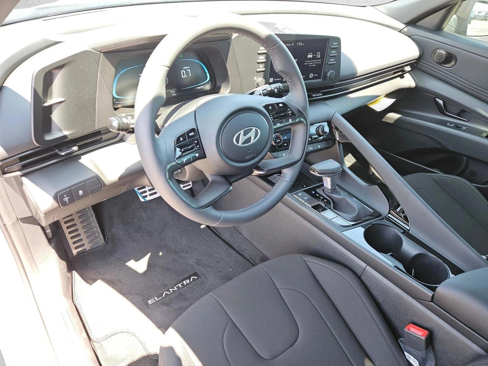 Thumbnail: 2026 Hyundai Elantra - 3