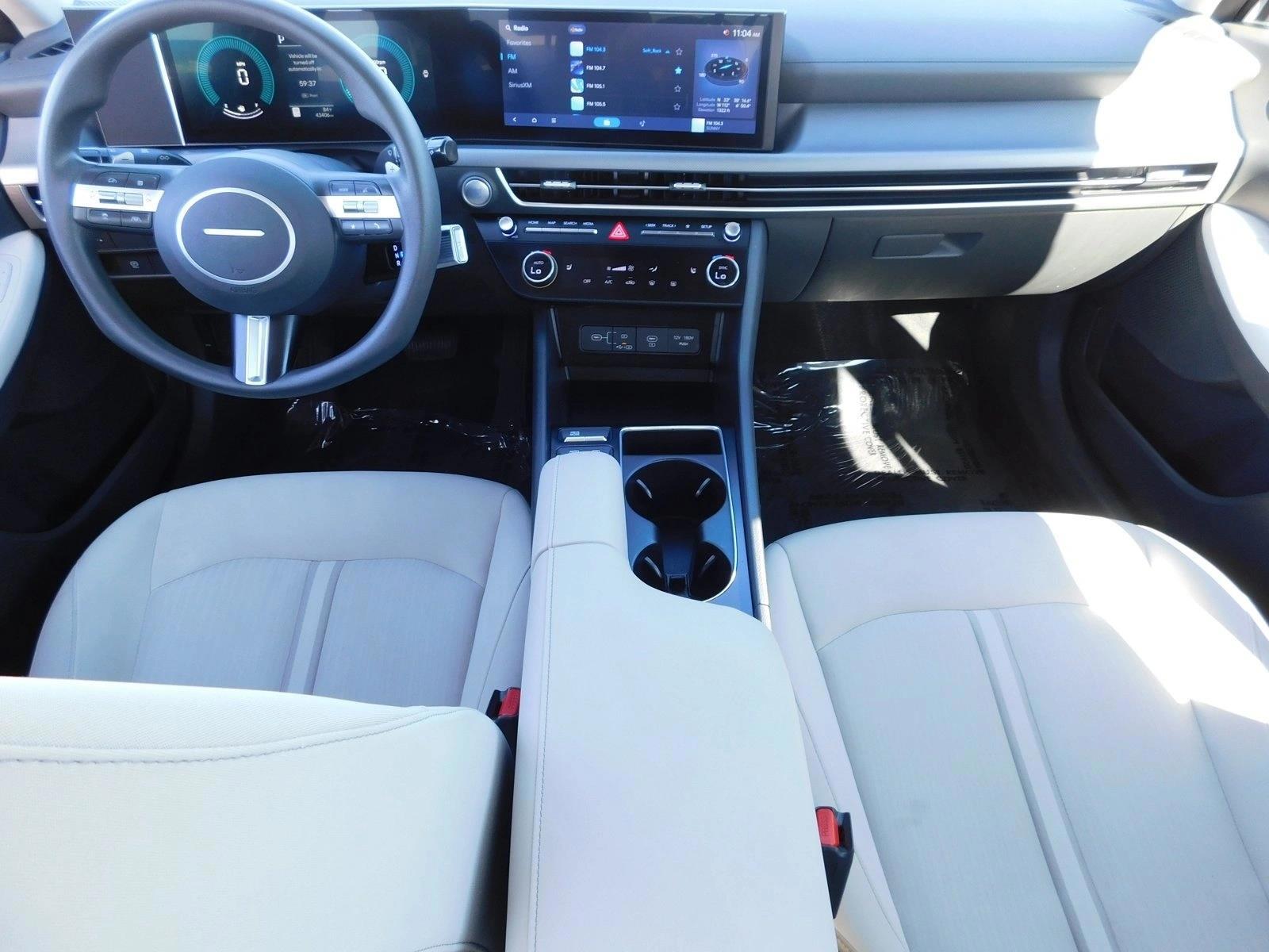 Thumbnail: 2025 Hyundai Sonata - 4