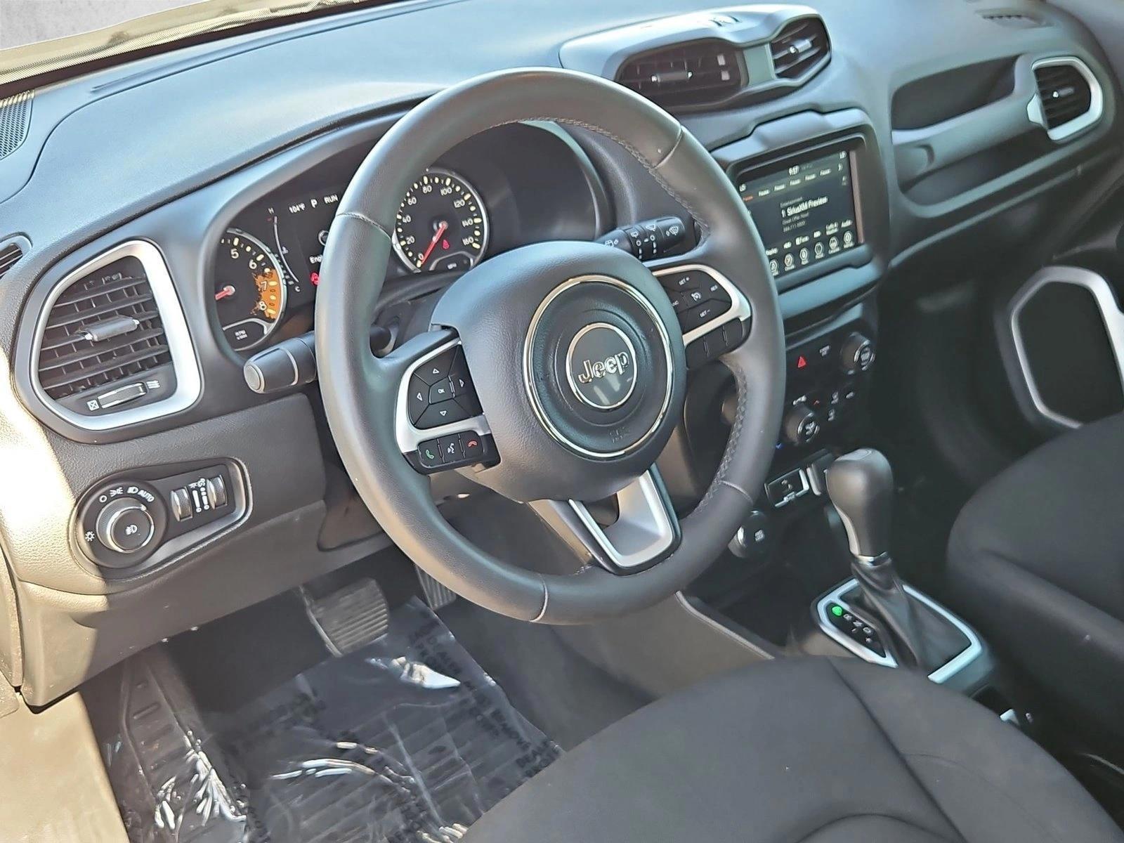 Thumbnail: 2018 Jeep Renegade - 5