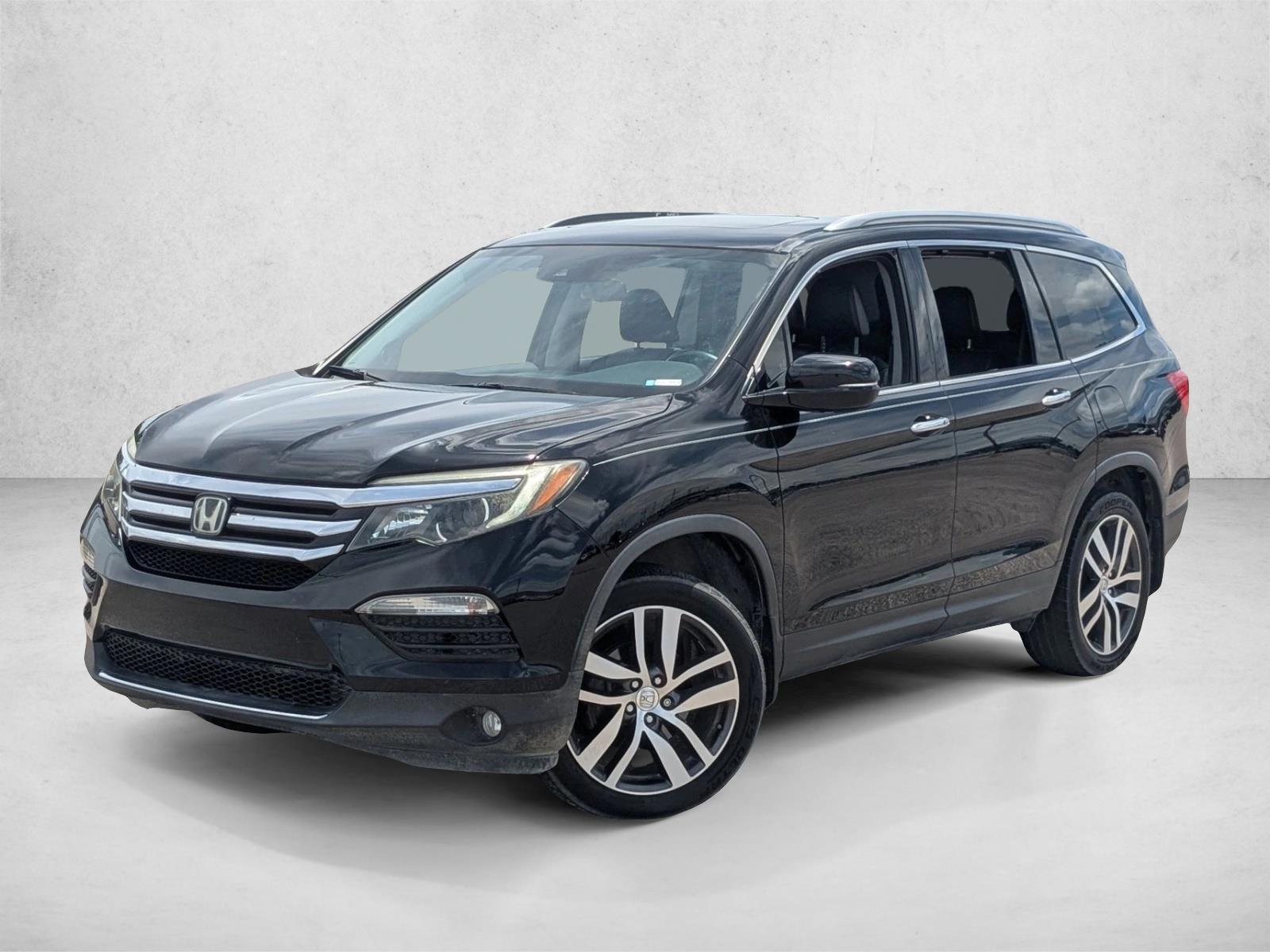 Thumbnail: 2017 Honda Pilot - 1