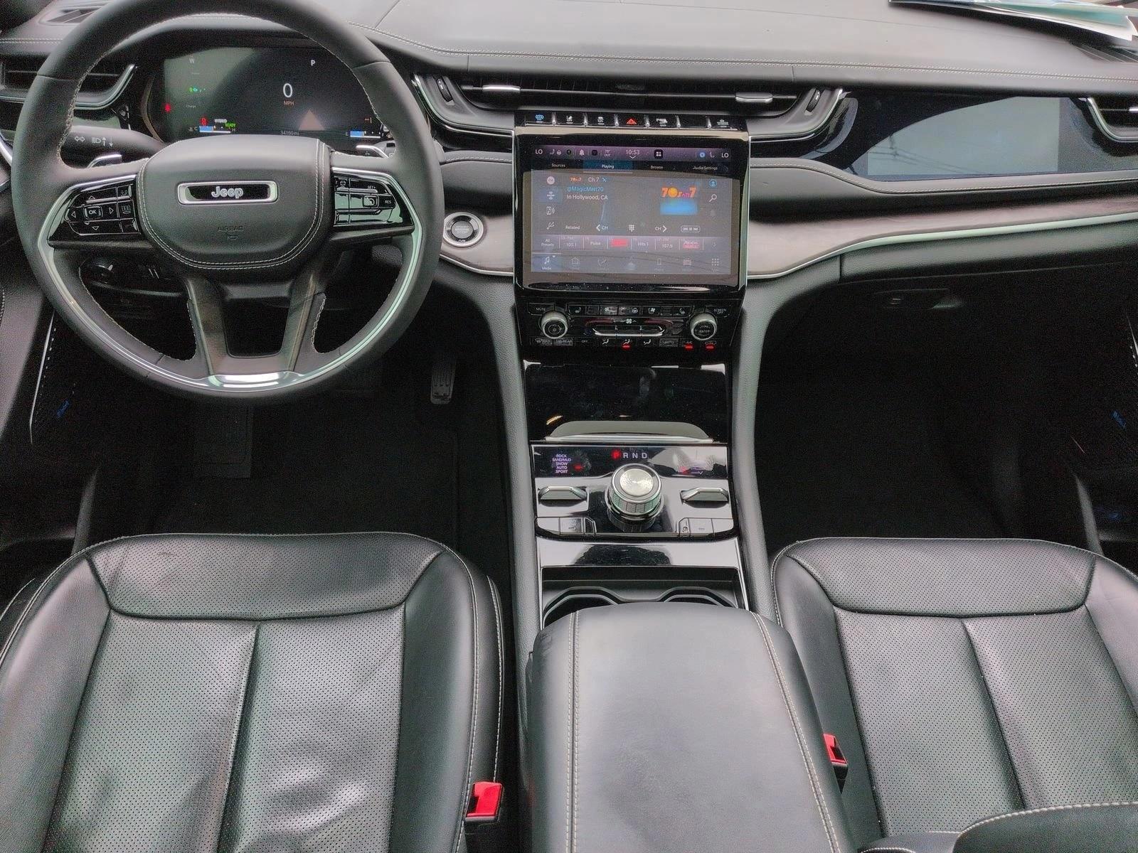 Thumbnail: 2022 Jeep Grand Cherokee - 3