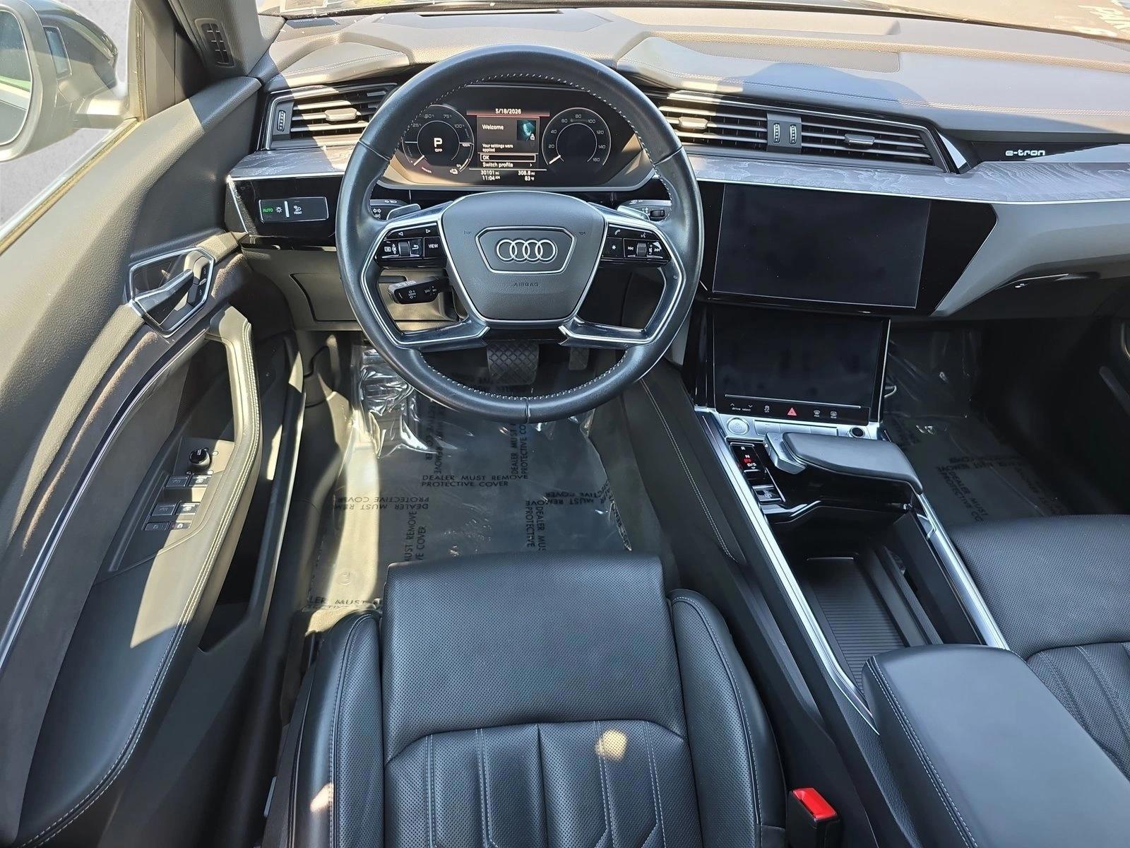 Thumbnail: 2019 Audi e-tron - 4