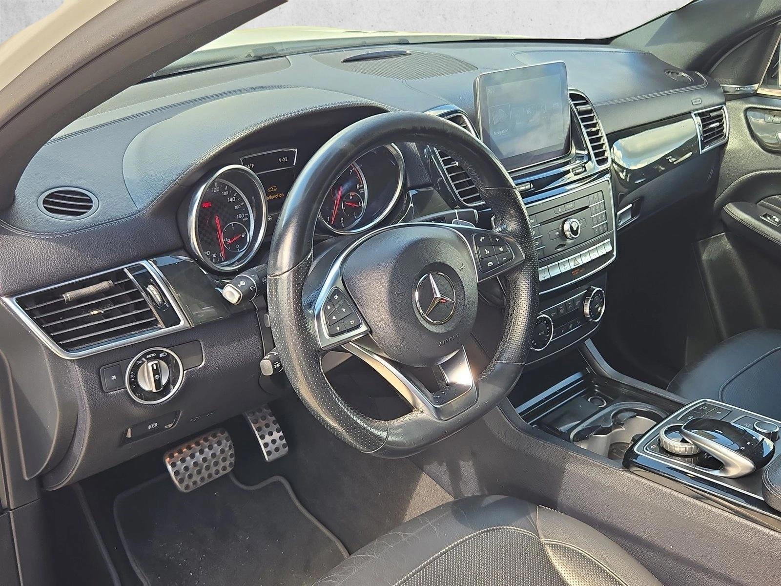 Thumbnail: 2019 Mercedes-Benz GLE - 3
