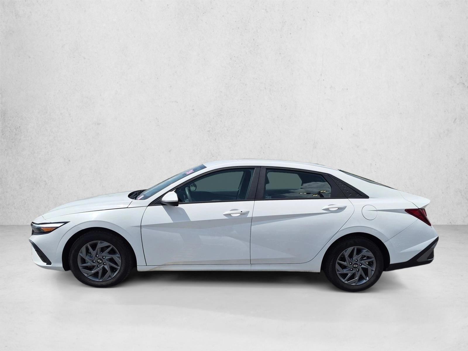 Thumbnail: 2024 Hyundai Elantra - 2