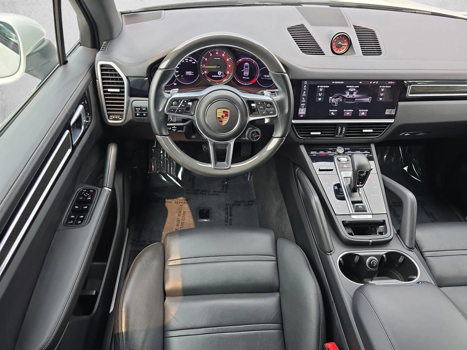 Thumbnail: 2021 Porsche Cayenne - 4