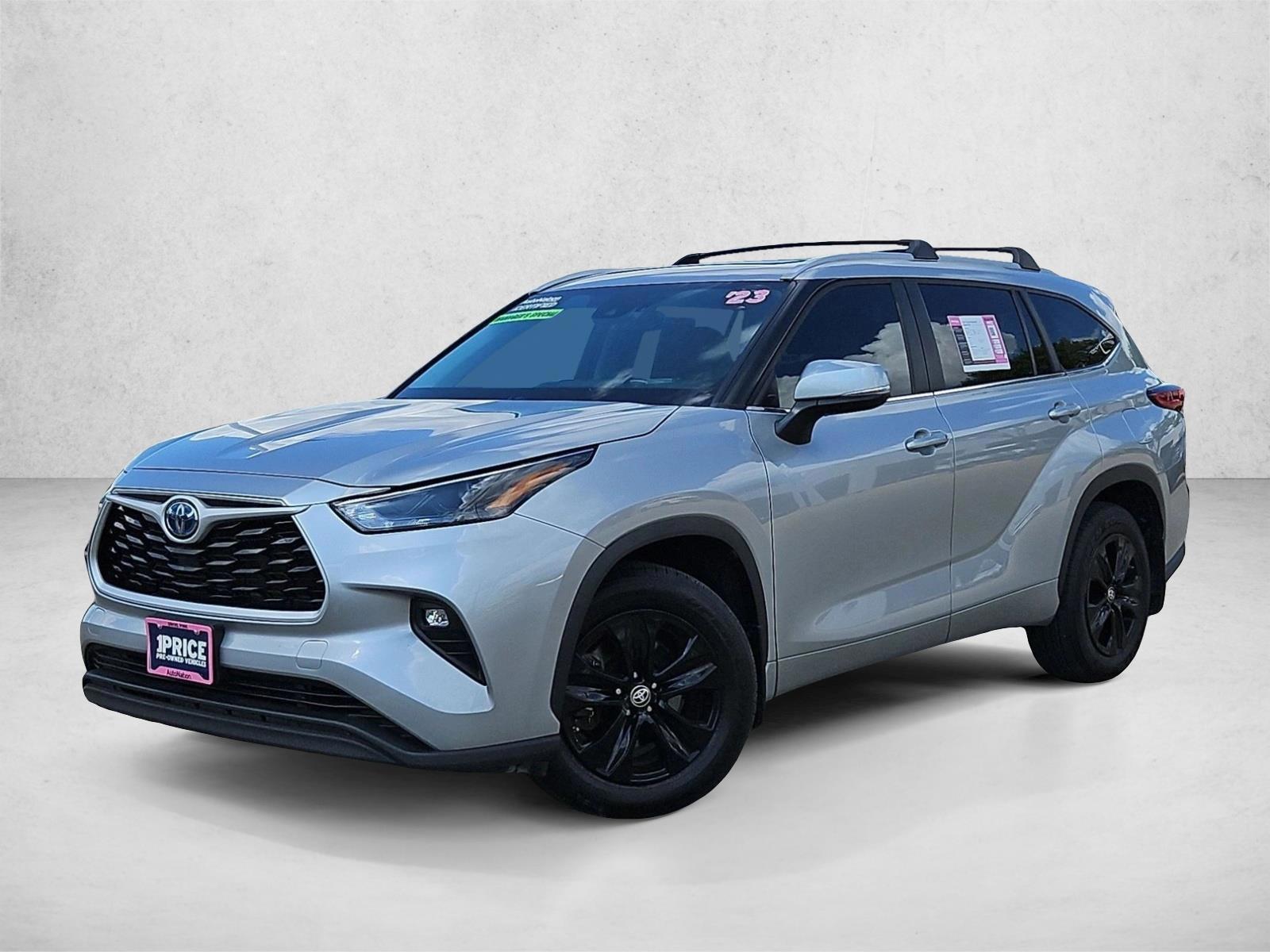 Thumbnail: 2023 Toyota Highlander - 1