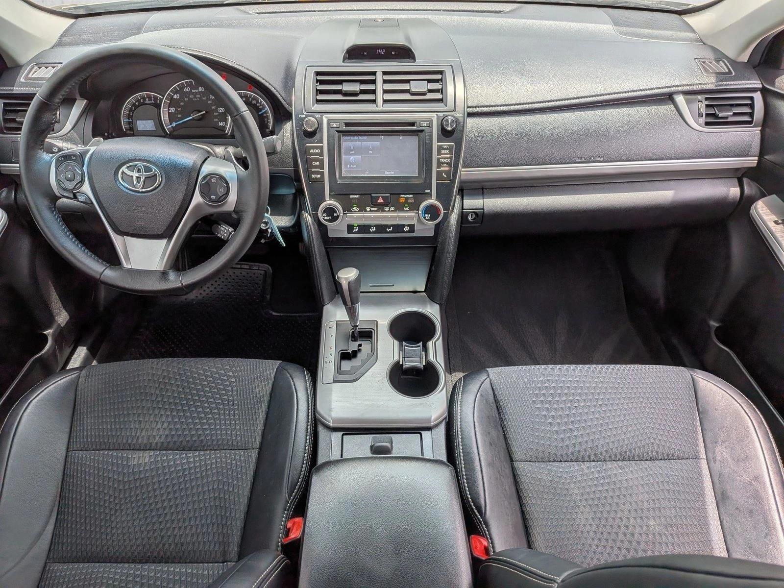Thumbnail: 2014 Toyota Camry - 4