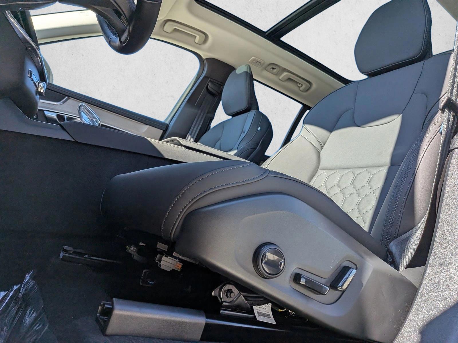 Thumbnail: 2026 Volvo XC90 - 5
