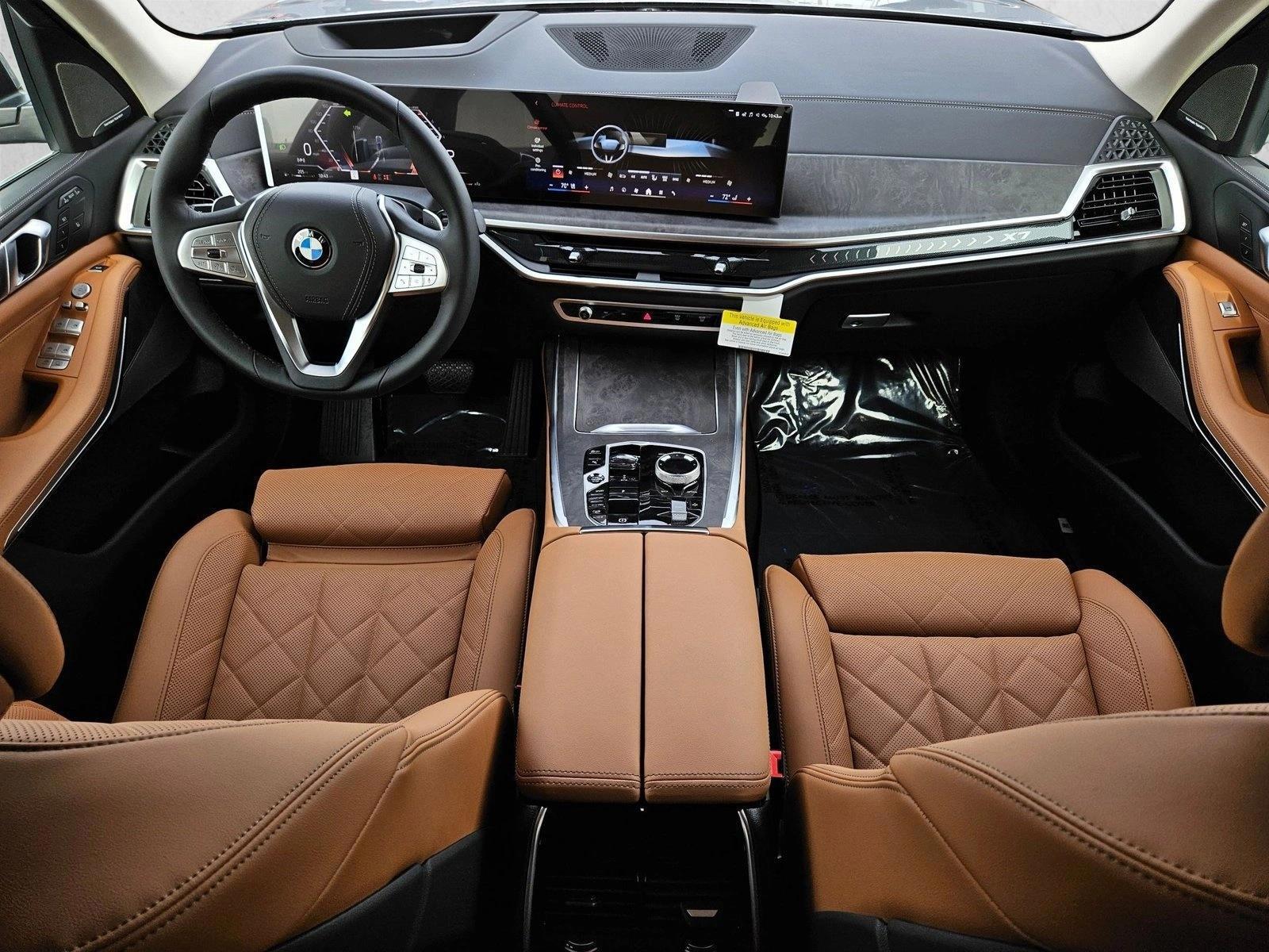 Thumbnail: 2026 BMW X7 - 4