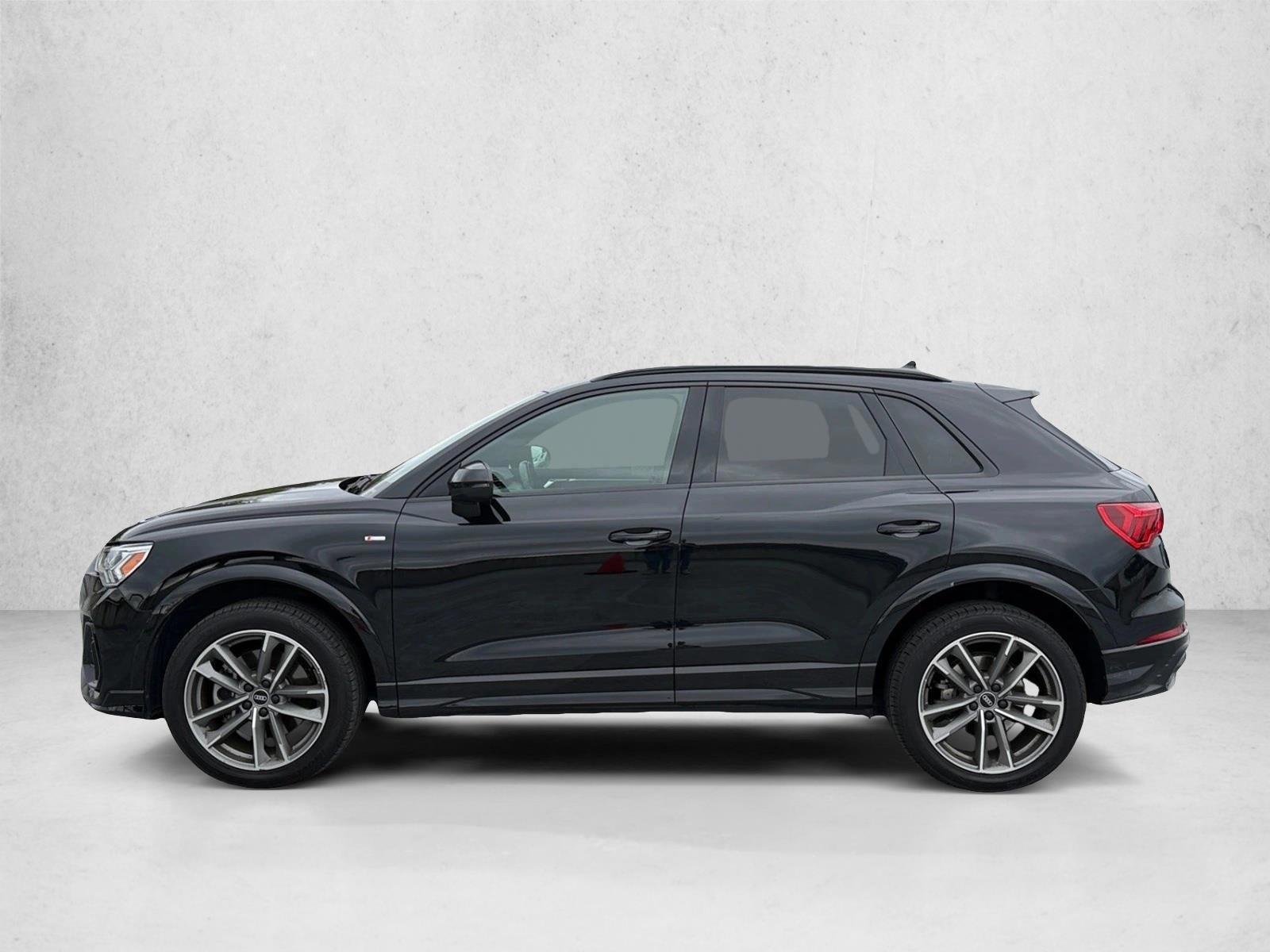 Thumbnail: 2022 Audi Q3 - 2