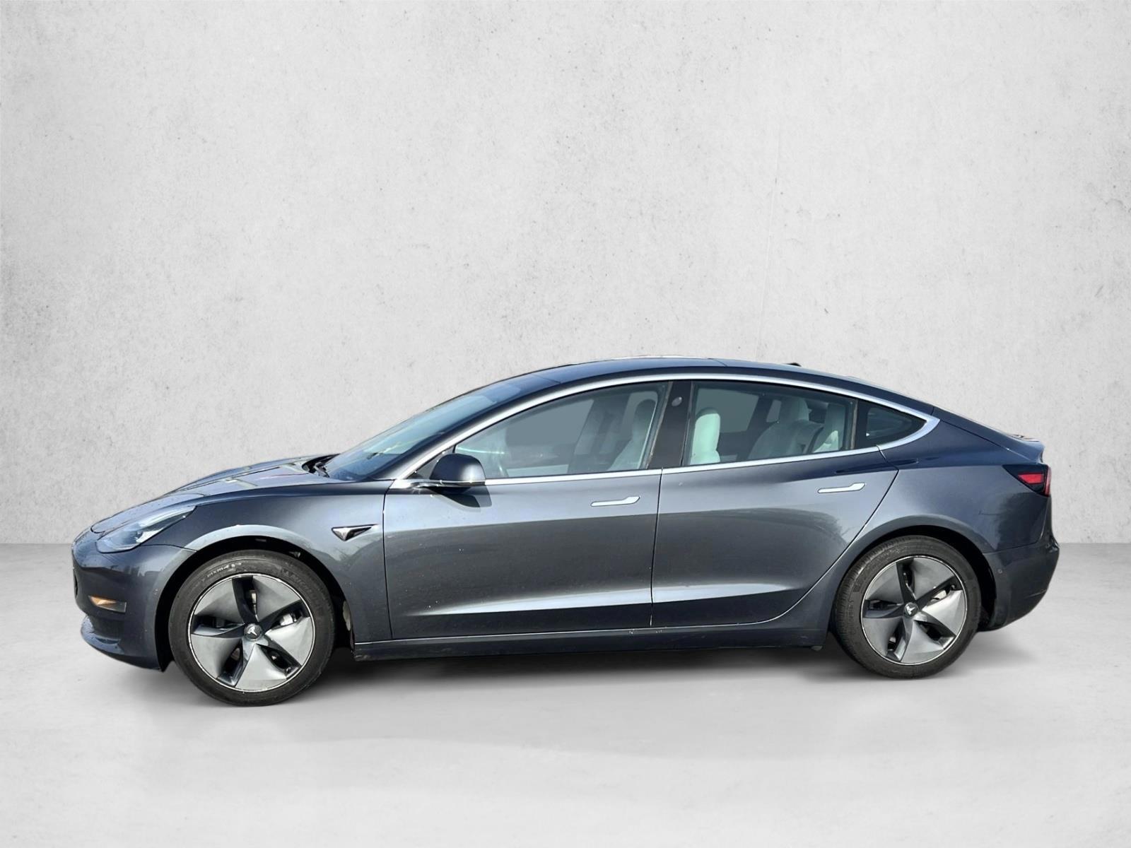 Thumbnail: 2019 Tesla Model 3 - 3
