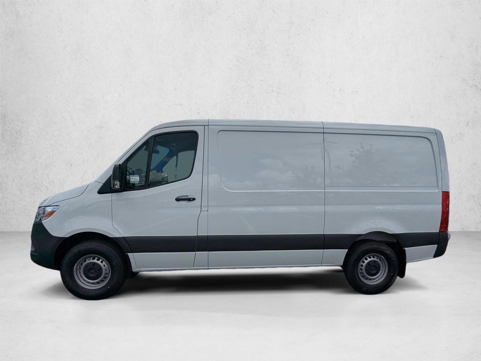 Thumbnail: 2025 Mercedes-Benz Sprinter - 2