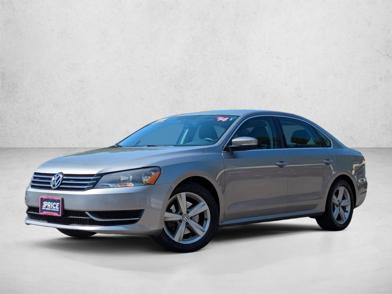2014 Volkswagen Passat SE -
                  Golden, CO