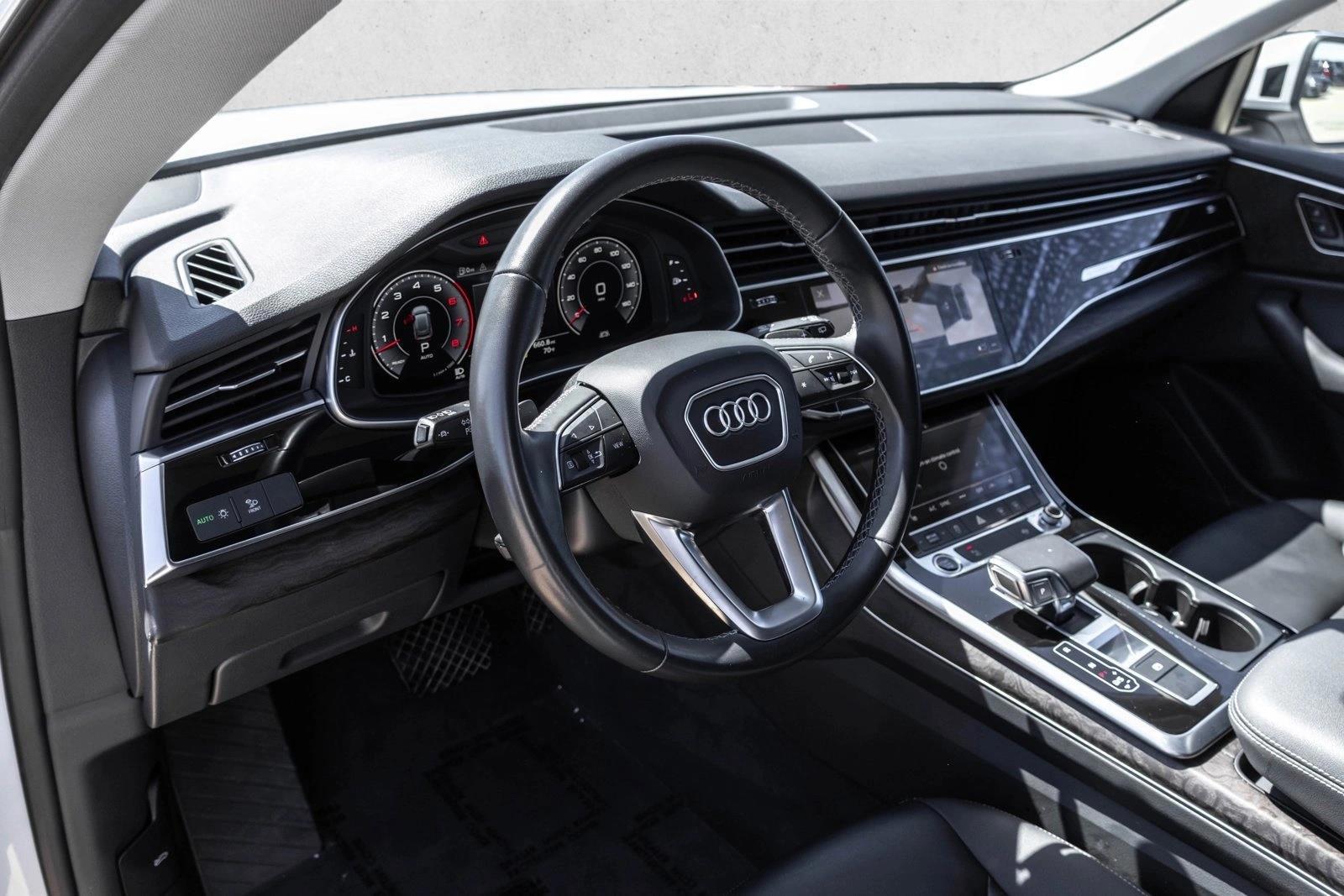 Thumbnail: 2022 Audi Q8 - 3