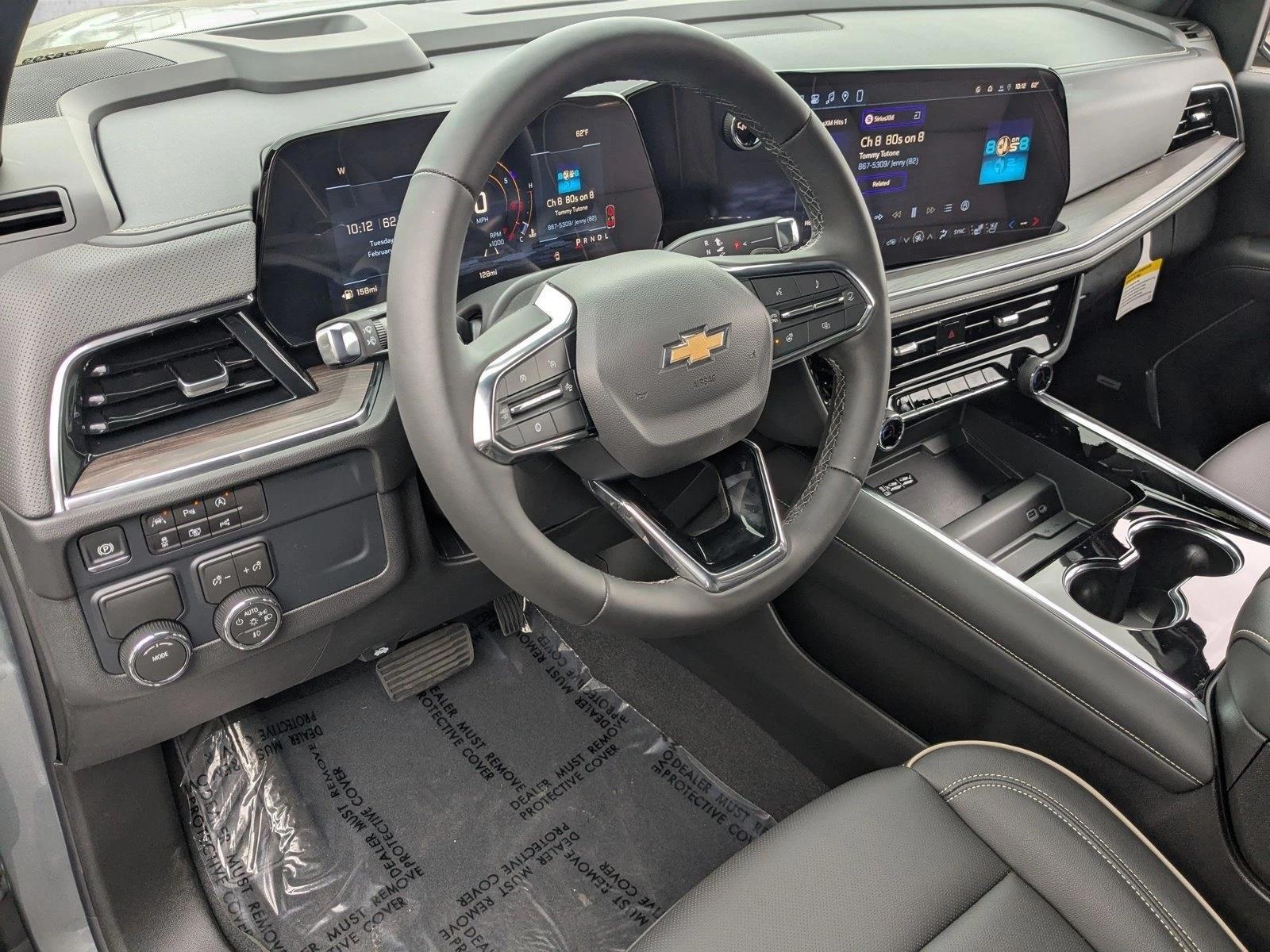 Thumbnail: 2026 Chevrolet Suburban - 3