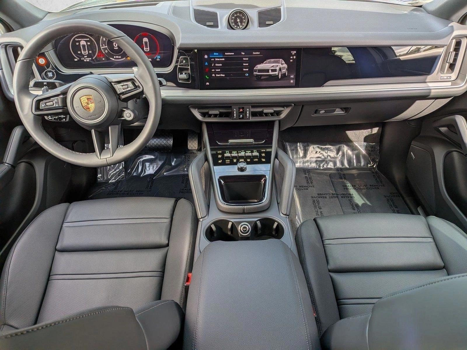 Thumbnail: 2026 Porsche Cayenne - 4