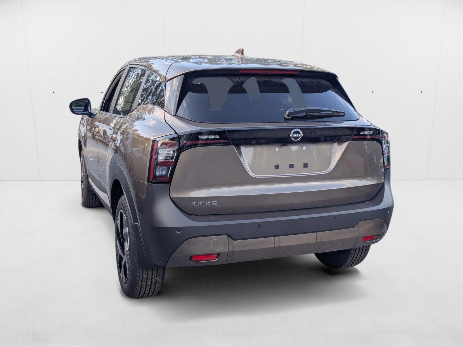 2025 Nissan Kicks SV - Photo 8