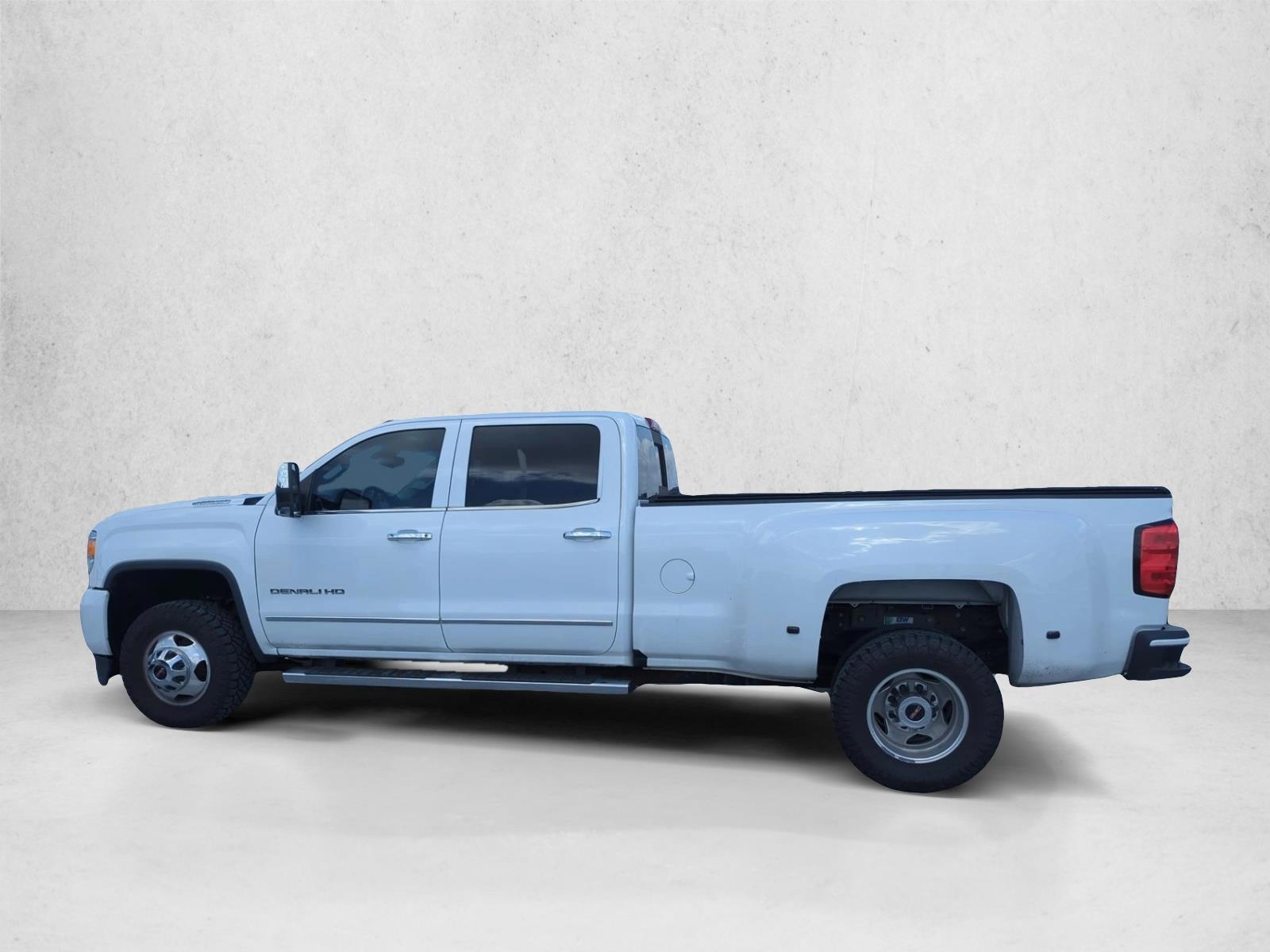 Thumbnail: 2017 GMC Sierra 3500 - 2