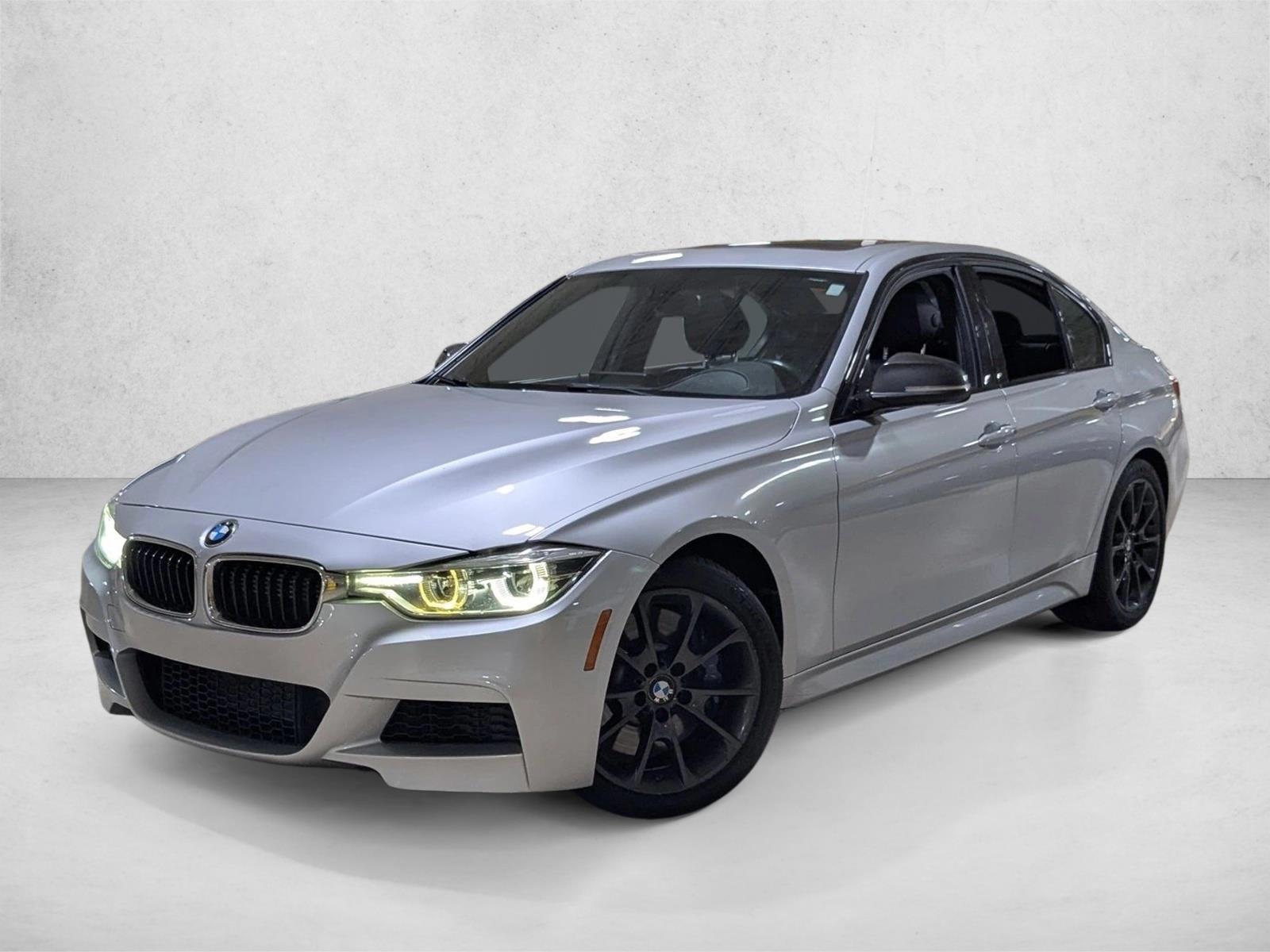 Thumbnail: 2017 BMW 3 Series - 1