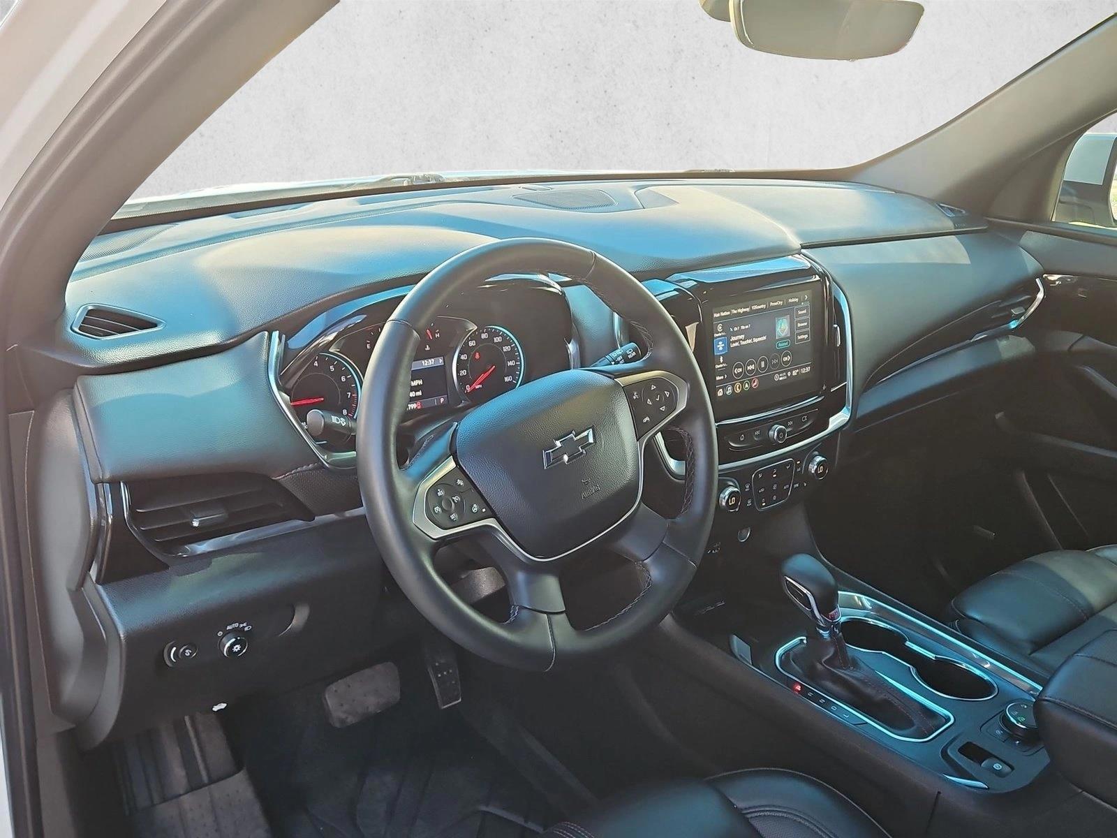 Thumbnail: 2023 Chevrolet Traverse - 3