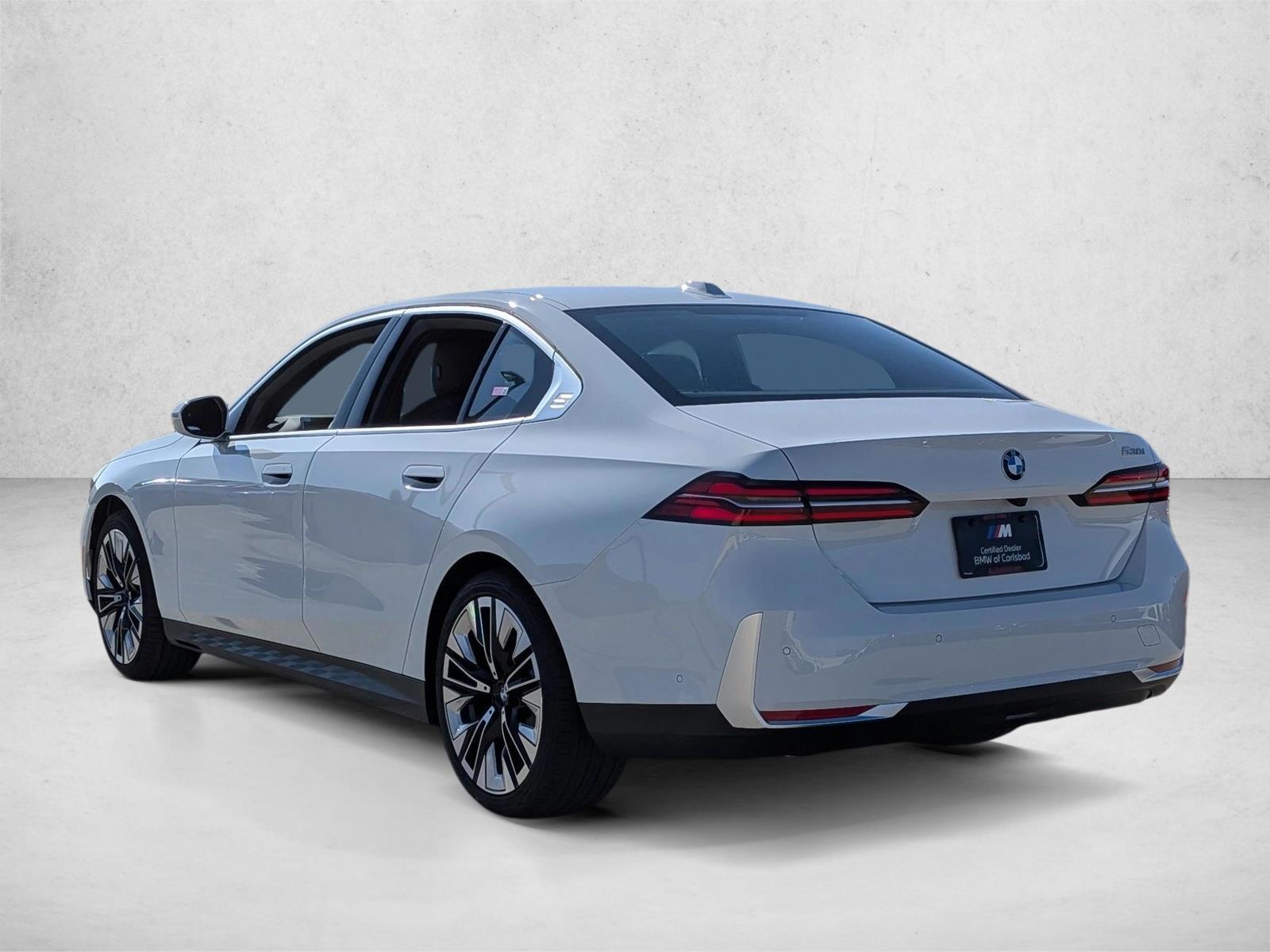 2026 BMW 5 Series 530i - Photo 9