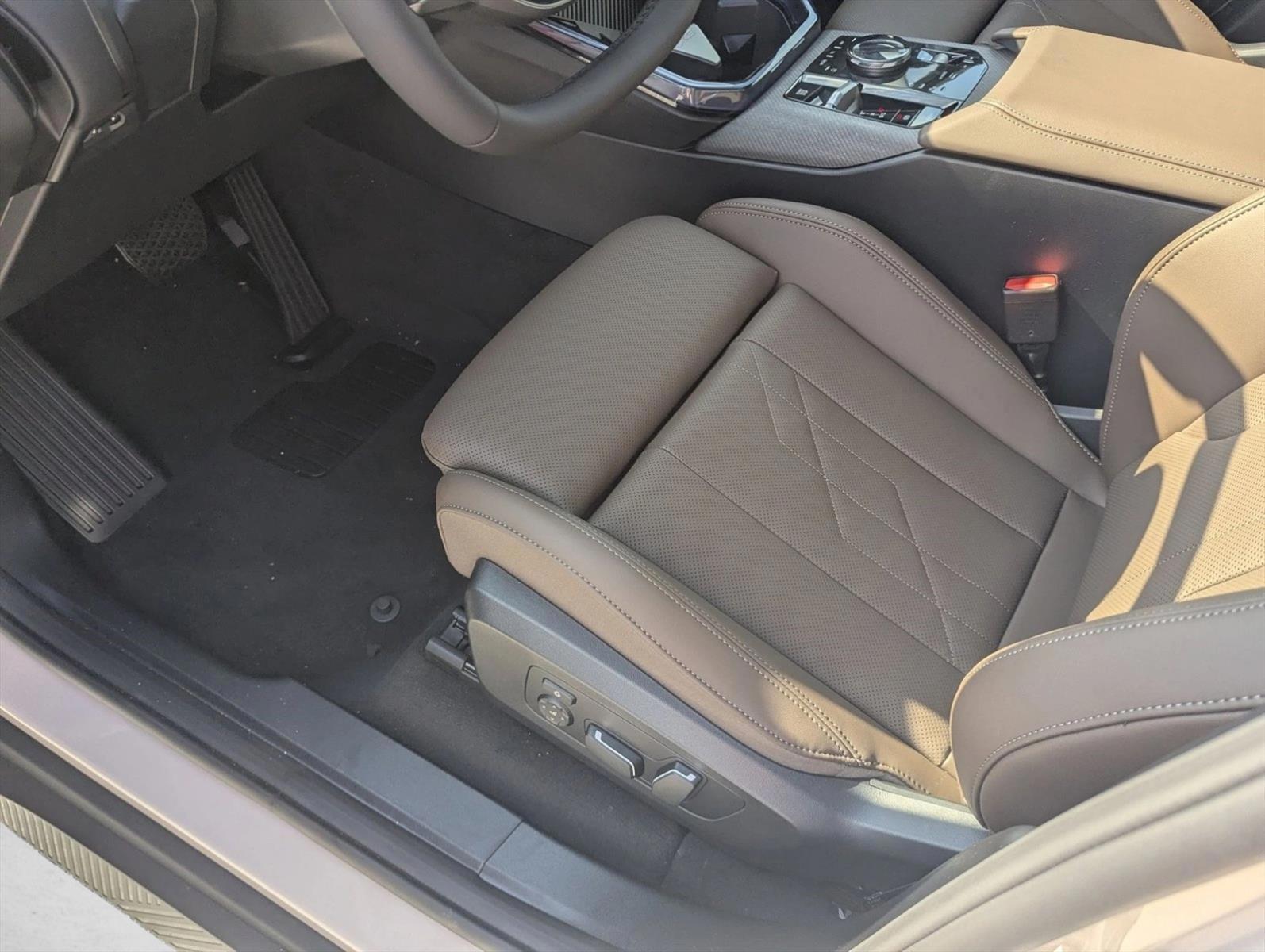 Thumbnail: 2026 BMW X3 - 4