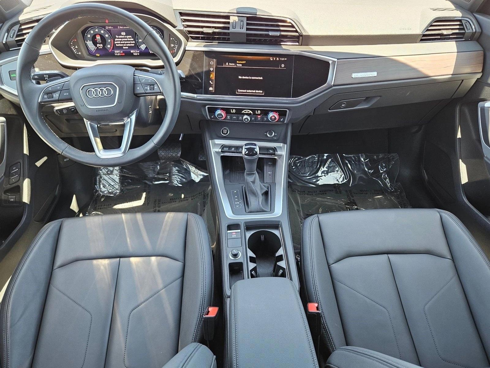 Thumbnail: 2025 Audi Q3 - 4
