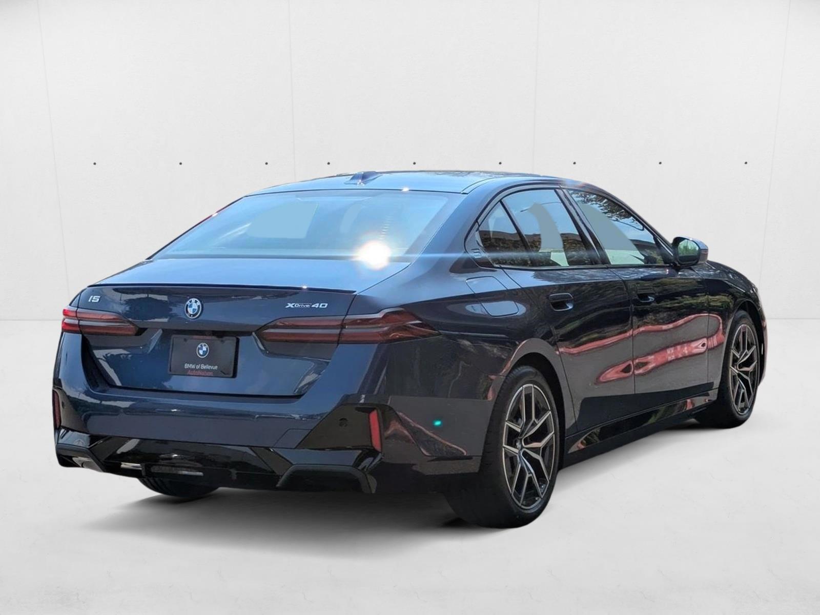 Used 2026 BMW i5 40 with VIN WBY33HG04TCV07462 for sale in Des Plaines, IL