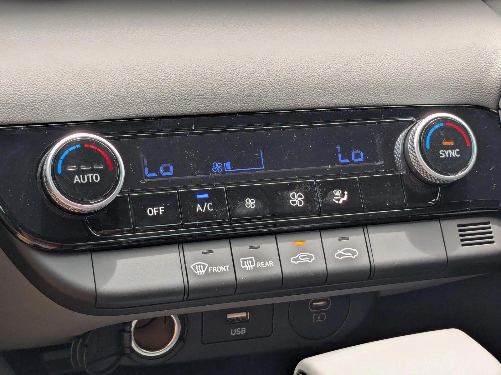 2025 Hyundai Elantra SEL - Photo 15