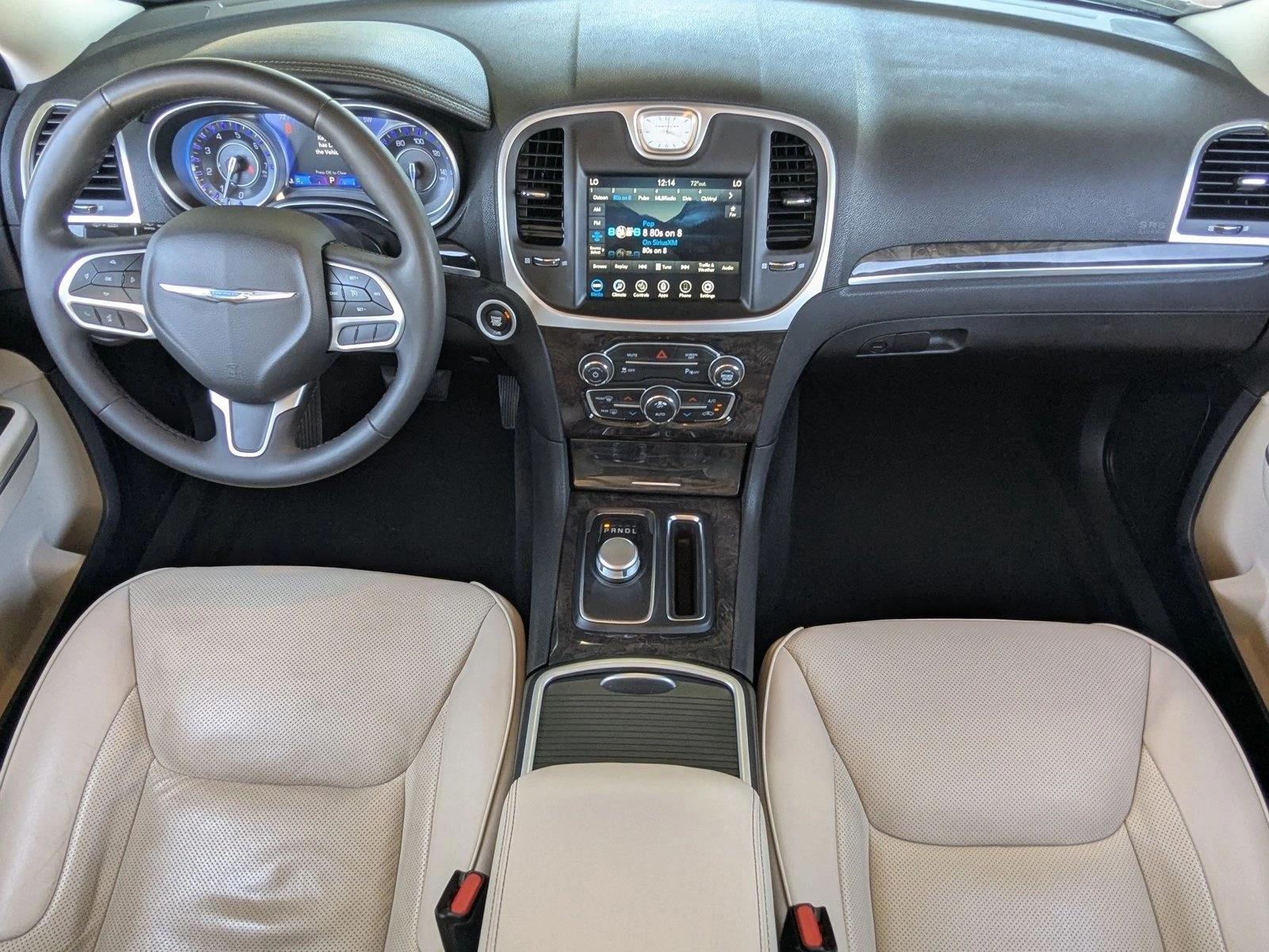 Thumbnail: 2023 Chrysler 300 - 4