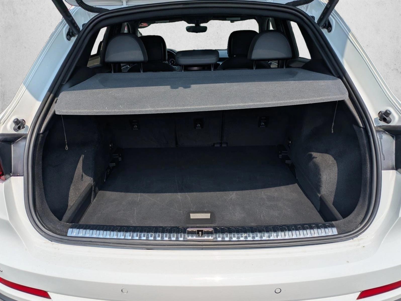 2025 Audi Q3 S Line Premium - Photo 6