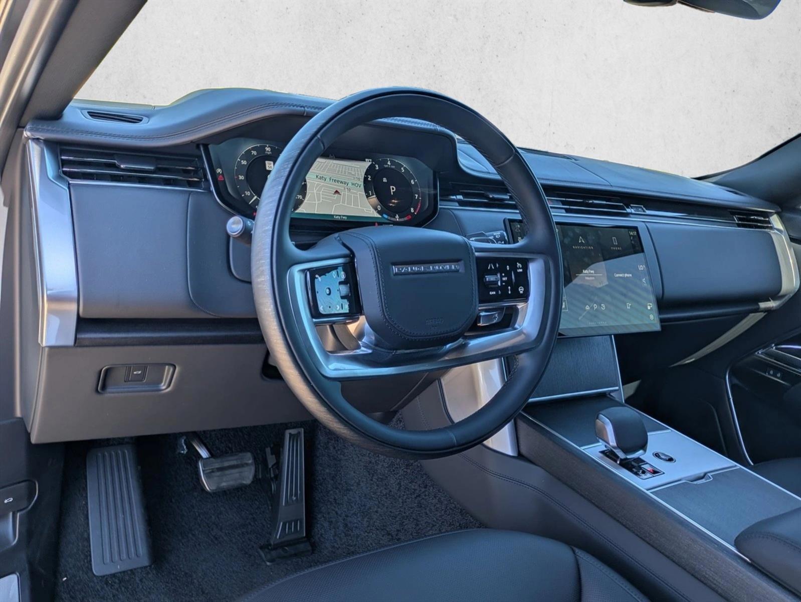 Thumbnail: 2025 Land Rover Range Rover - 3