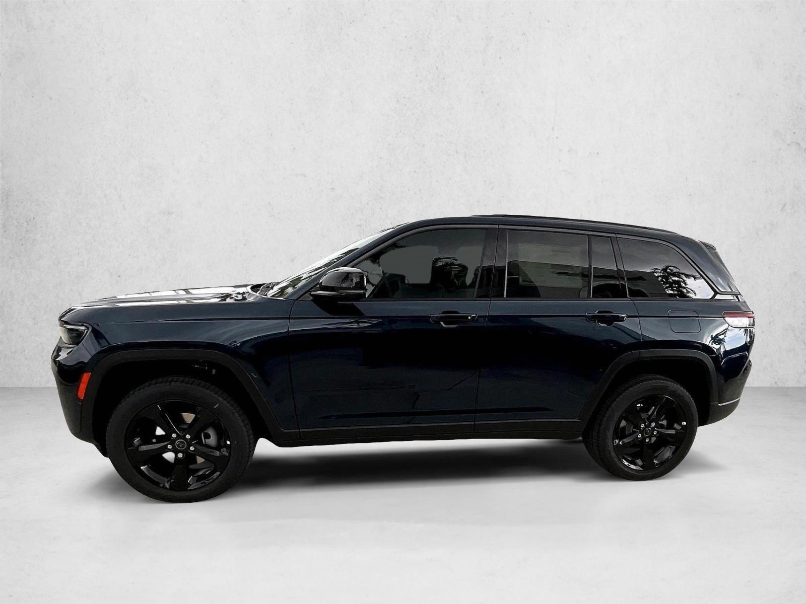 Thumbnail: 2027 Jeep Grand Cherokee - 2