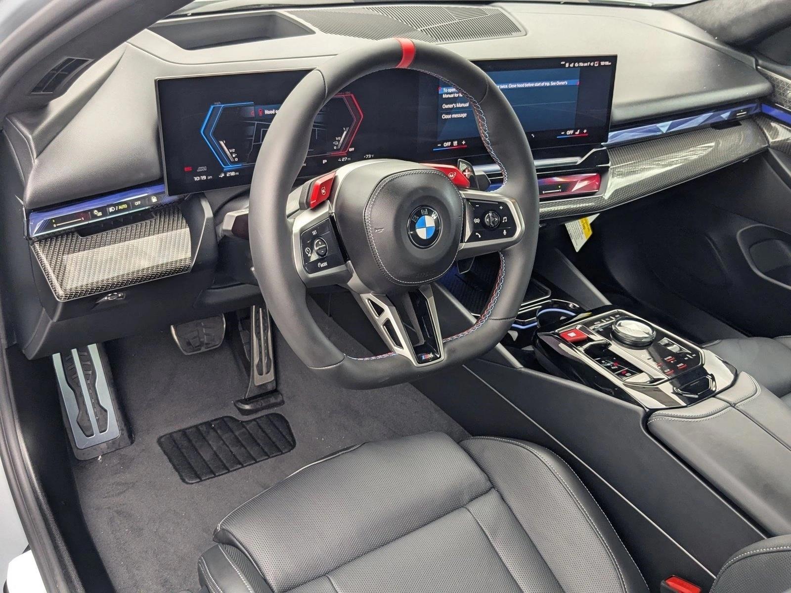 Thumbnail: 2026 BMW M5 - 3