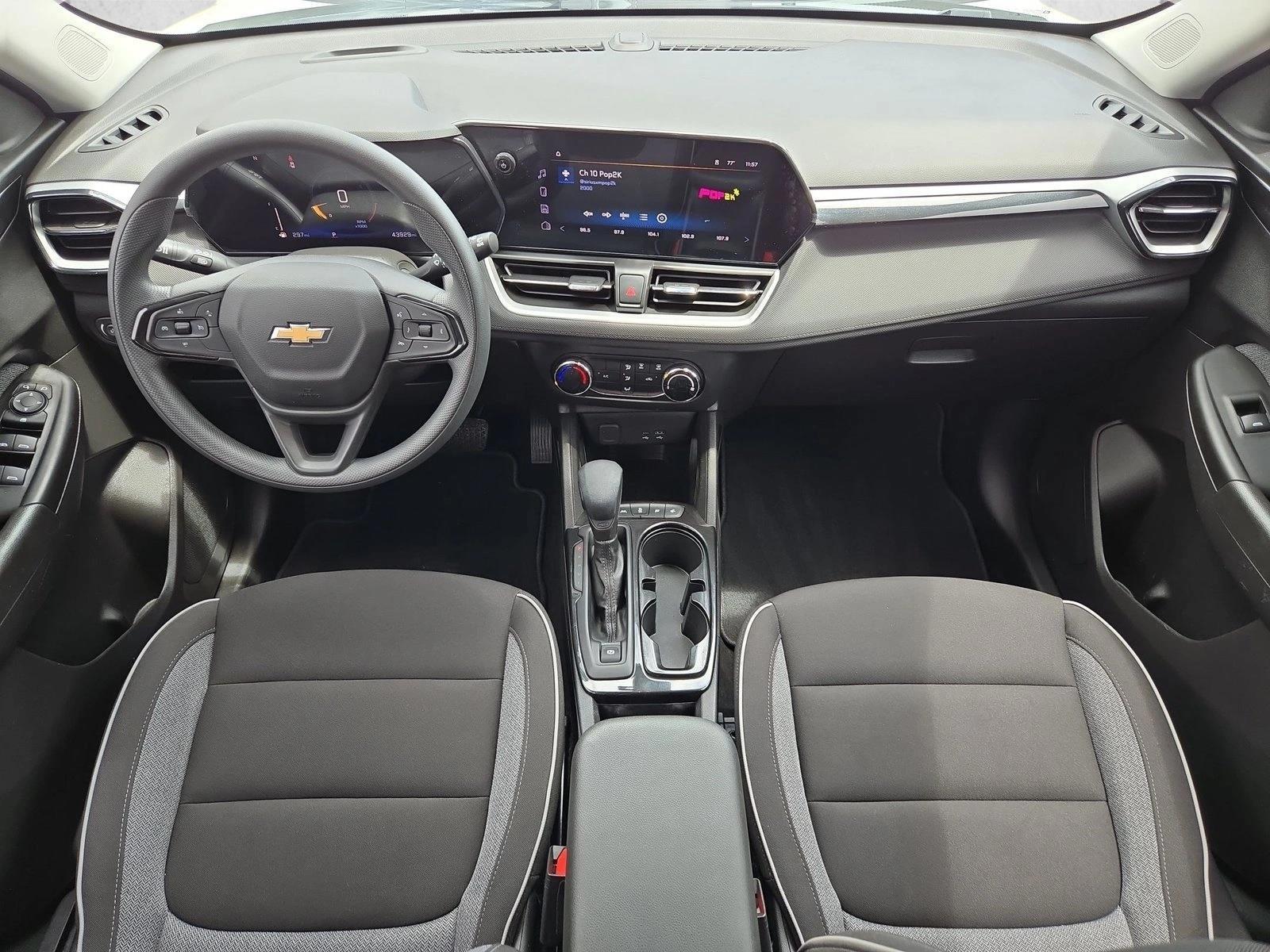 Thumbnail: 2024 Chevrolet TrailBlazer - 3