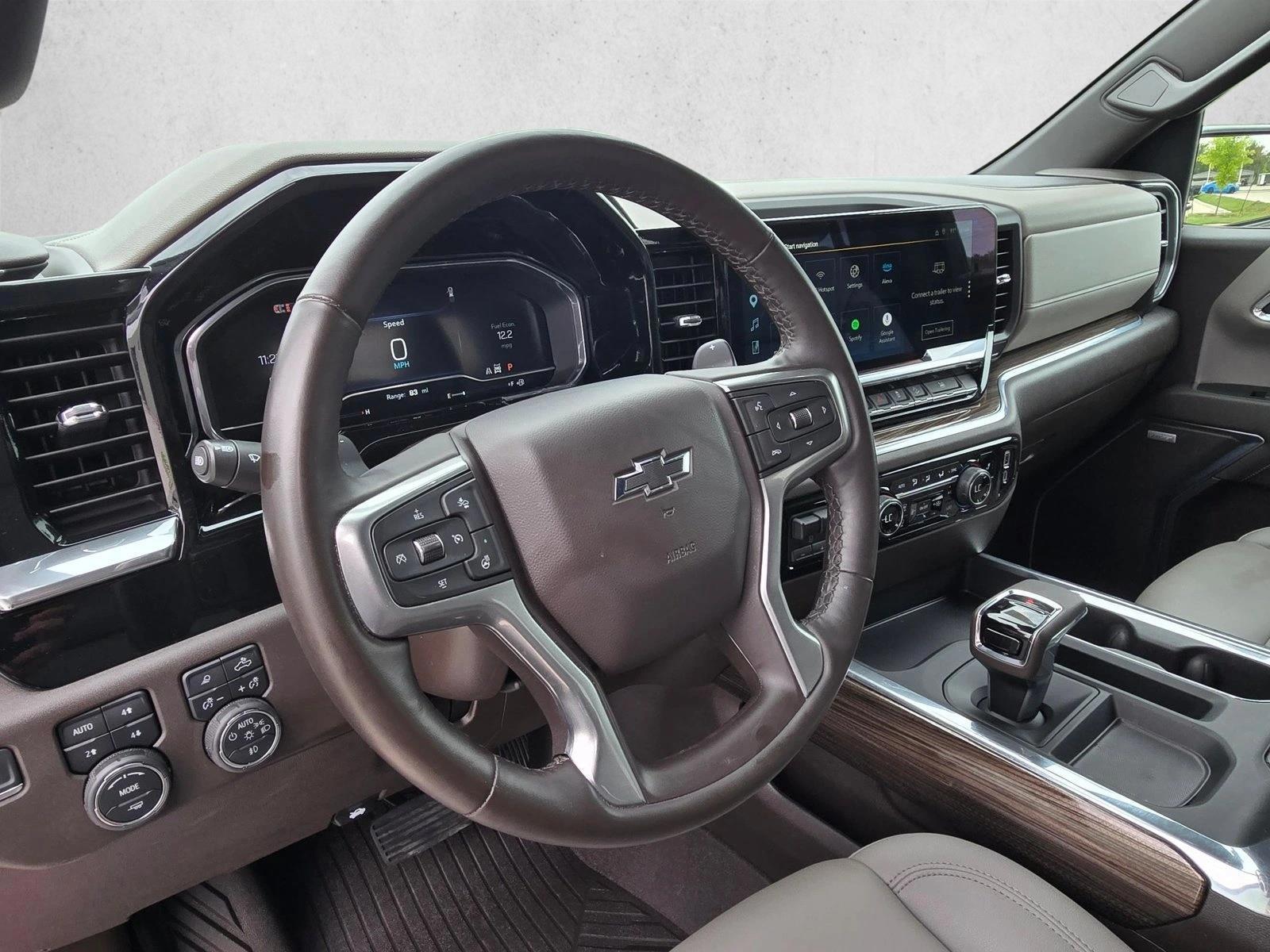 Thumbnail: 2025 Chevrolet Silverado 1500 - 3