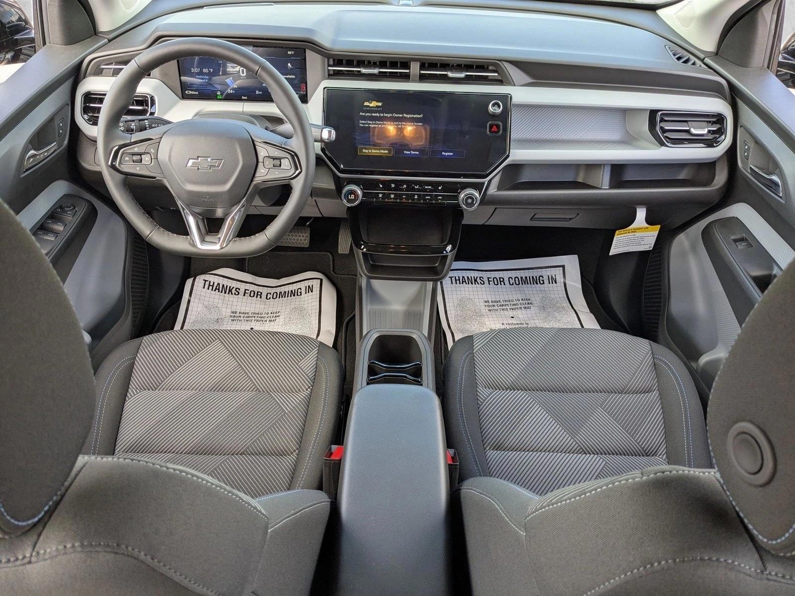 Thumbnail: 2027 Chevrolet Bolt EV - 4