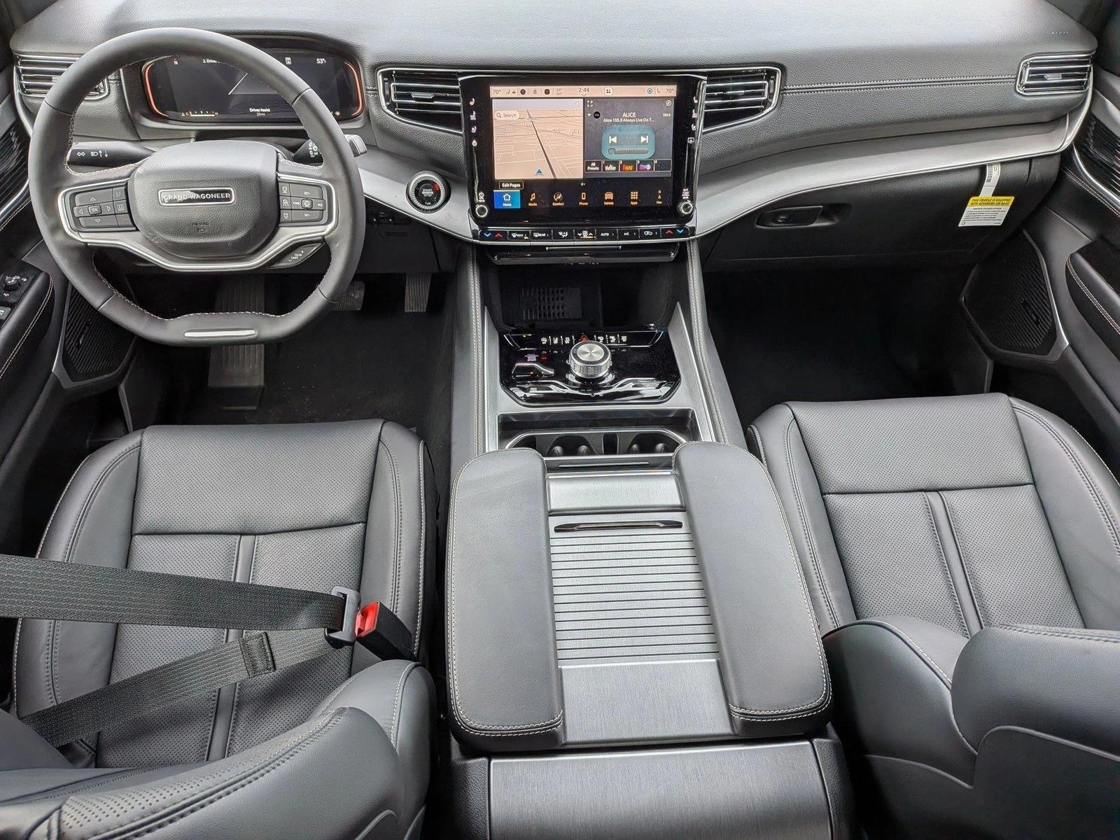 Thumbnail: 2026 Jeep Grand Wagoneer - 4