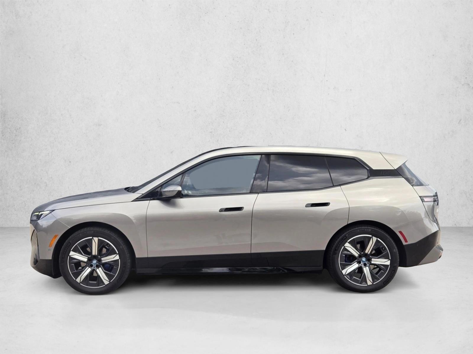 Thumbnail: 2023 BMW iX - 2