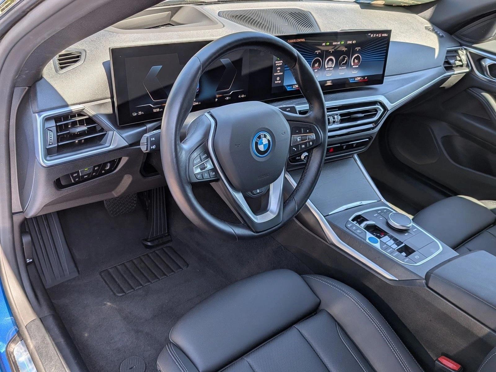 Thumbnail: 2023 BMW i4 - 3