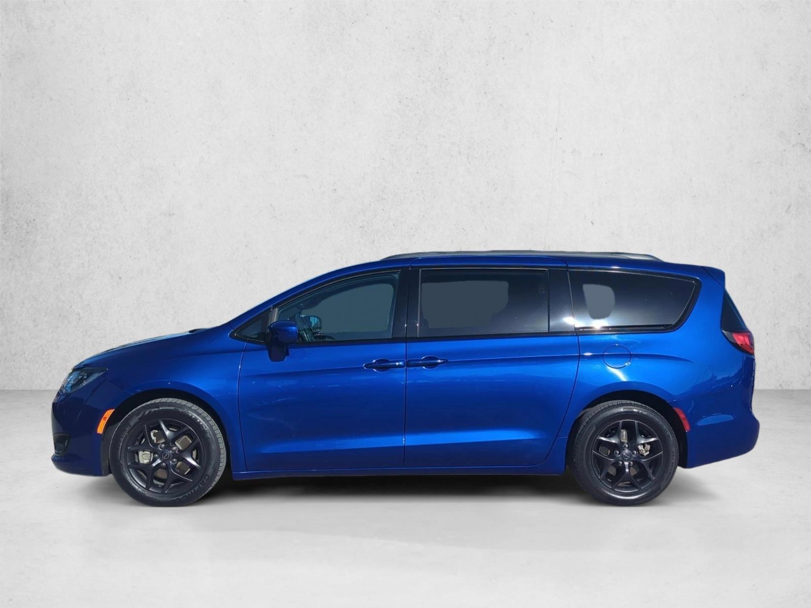 Thumbnail: 2018 Chrysler Pacifica - 2