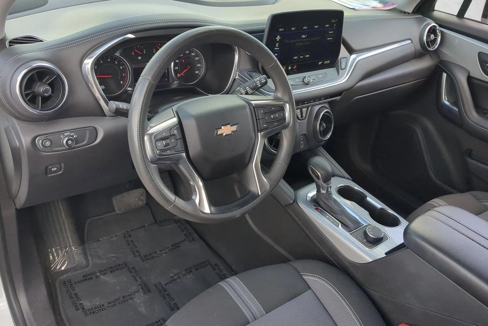 Thumbnail: 2023 Chevrolet Blazer - 3