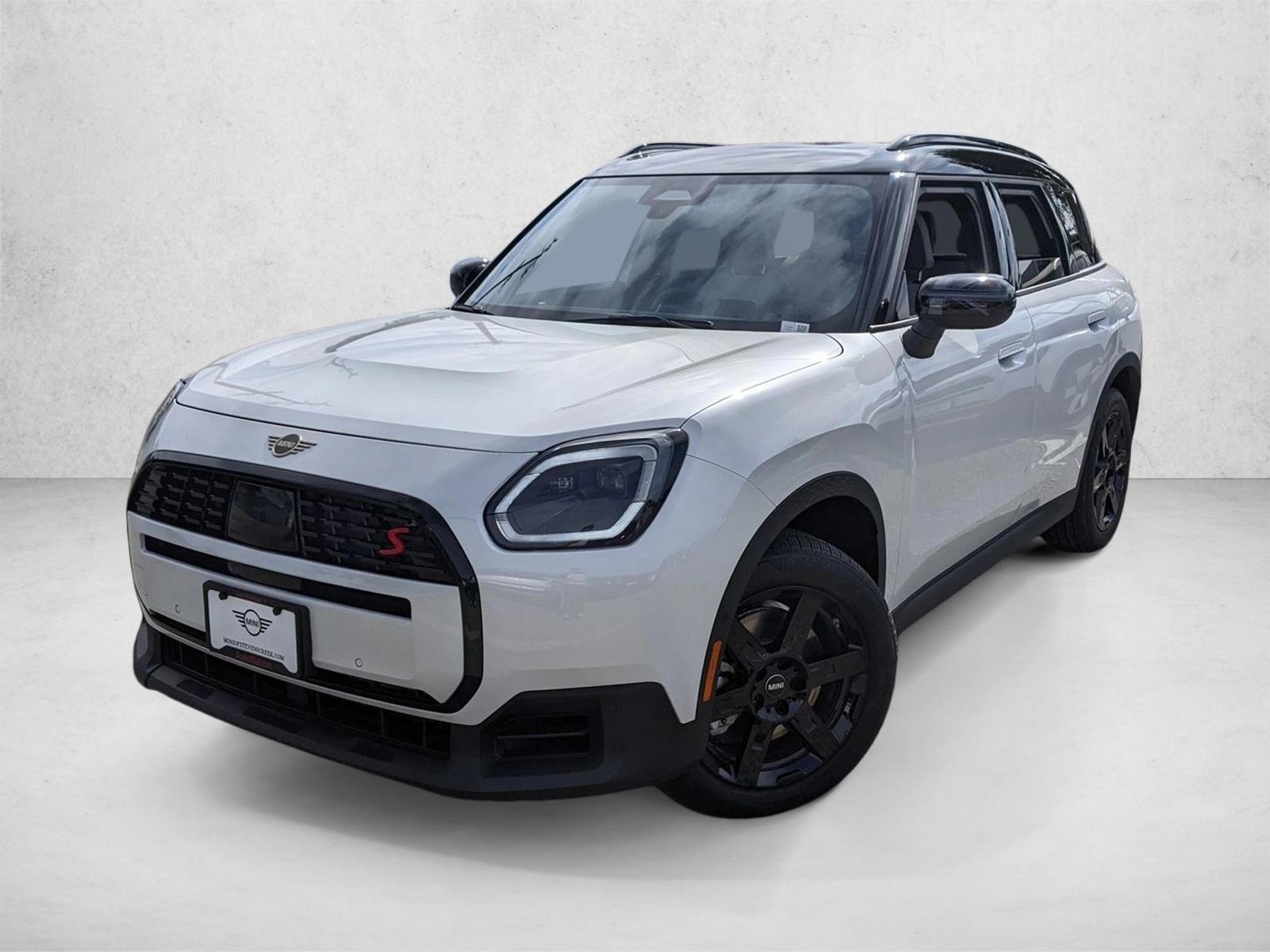 Thumbnail: 2027 MINI Cooper Countryman - 1
