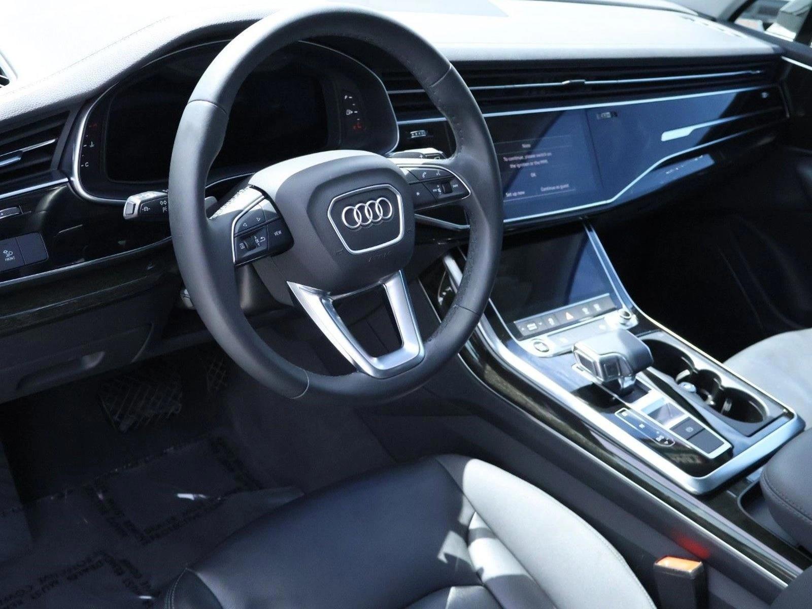Thumbnail: 2023 Audi Q7 - 3