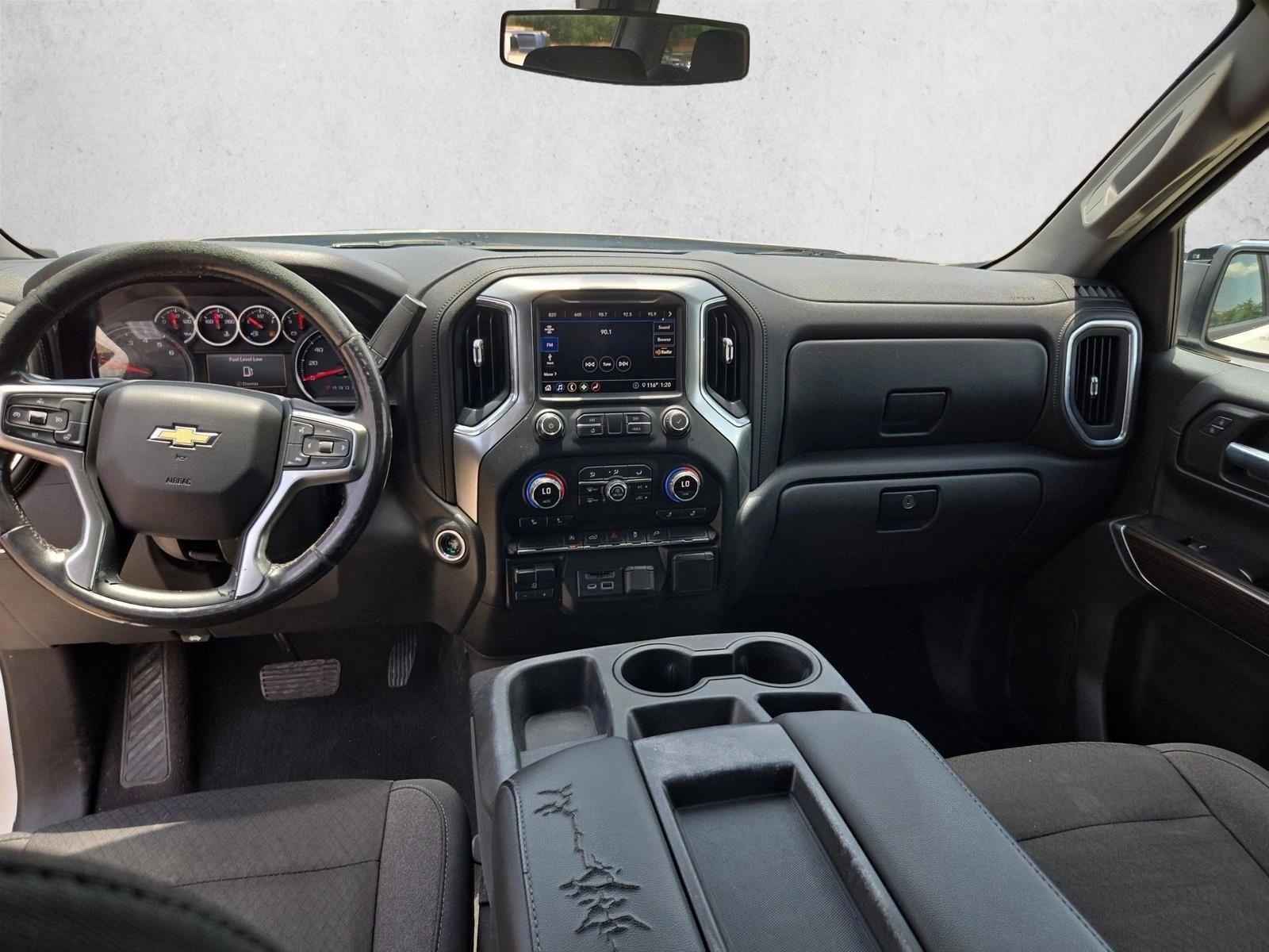 Thumbnail: 2020 Chevrolet Silverado 1500 - 3