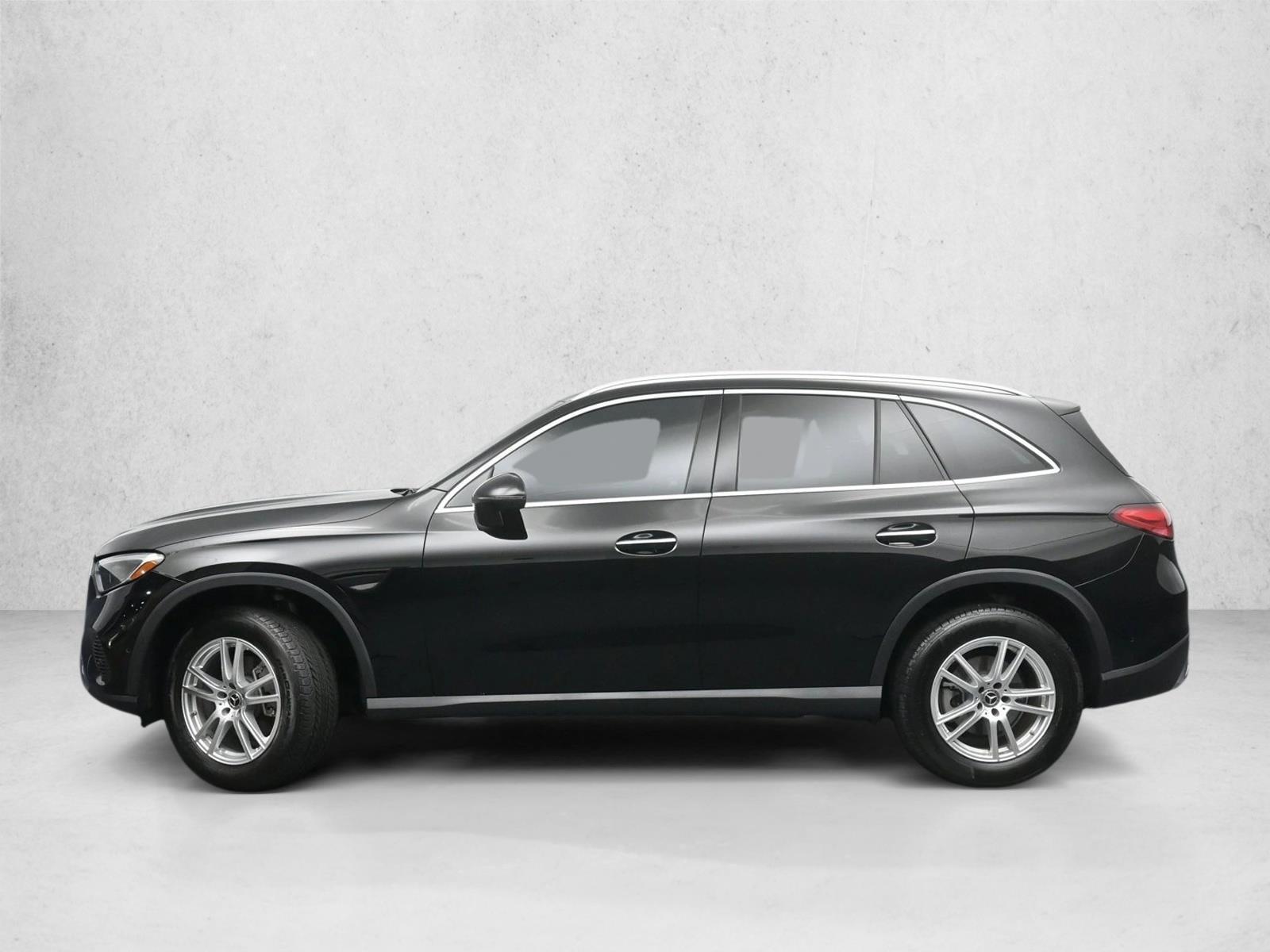 Thumbnail: 2023 Mercedes-Benz GLC - 2