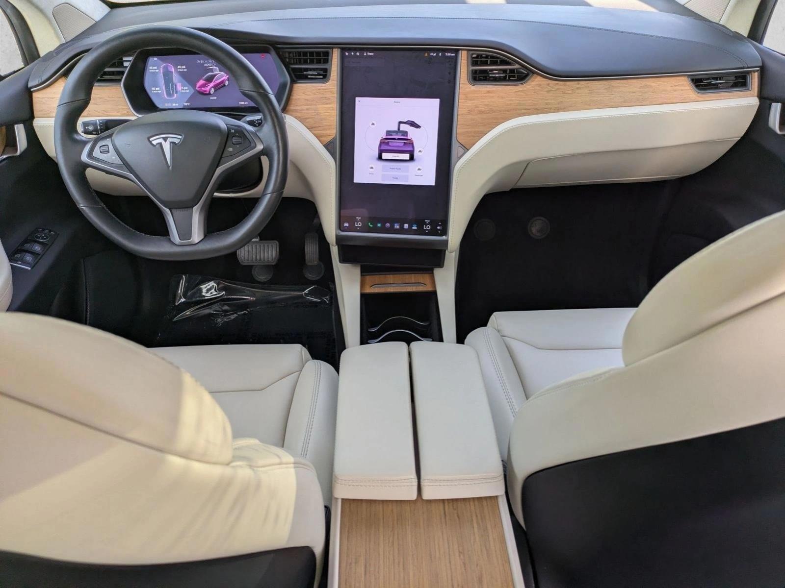 Thumbnail: 2019 Tesla Model X - 4