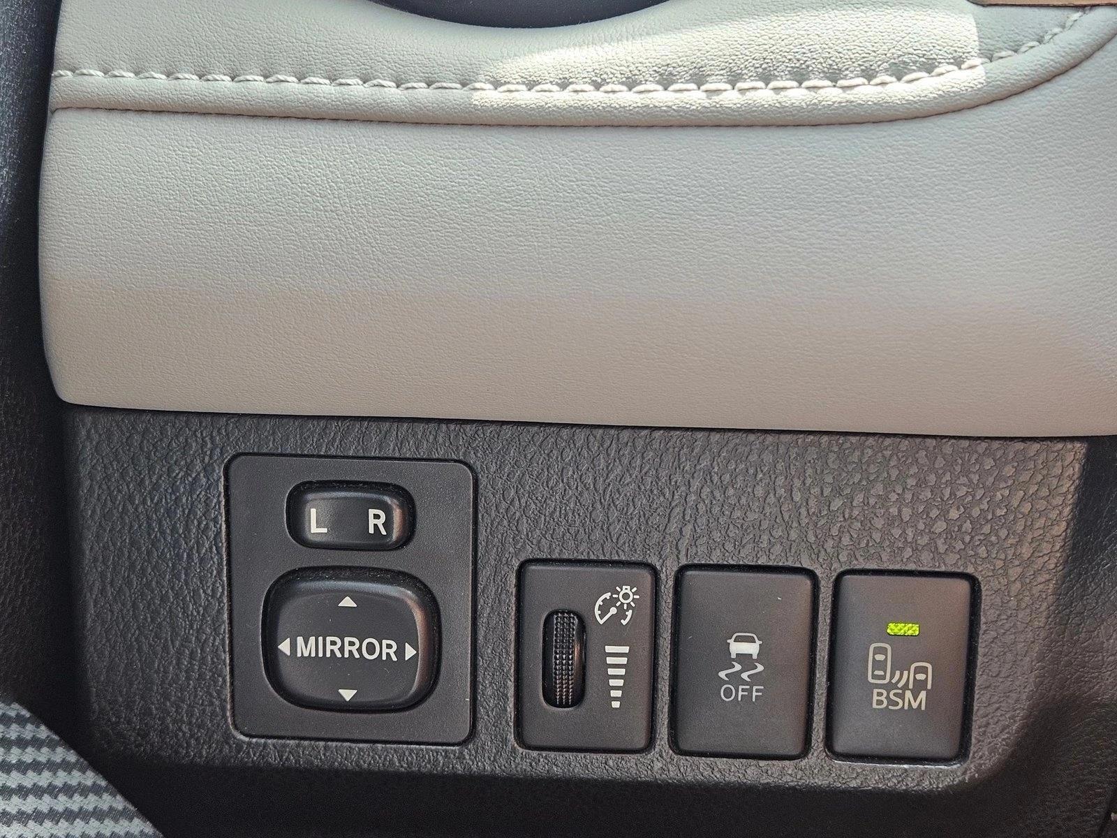 2013 Toyota RAV4 Limited - Photo 12